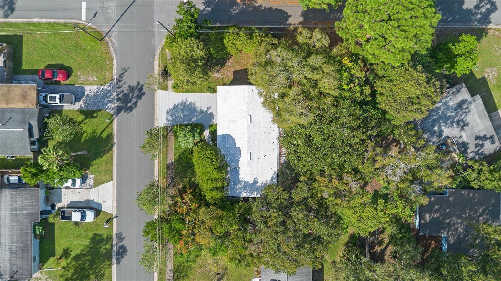 QUEENS MIRROR SOUTH - Residential