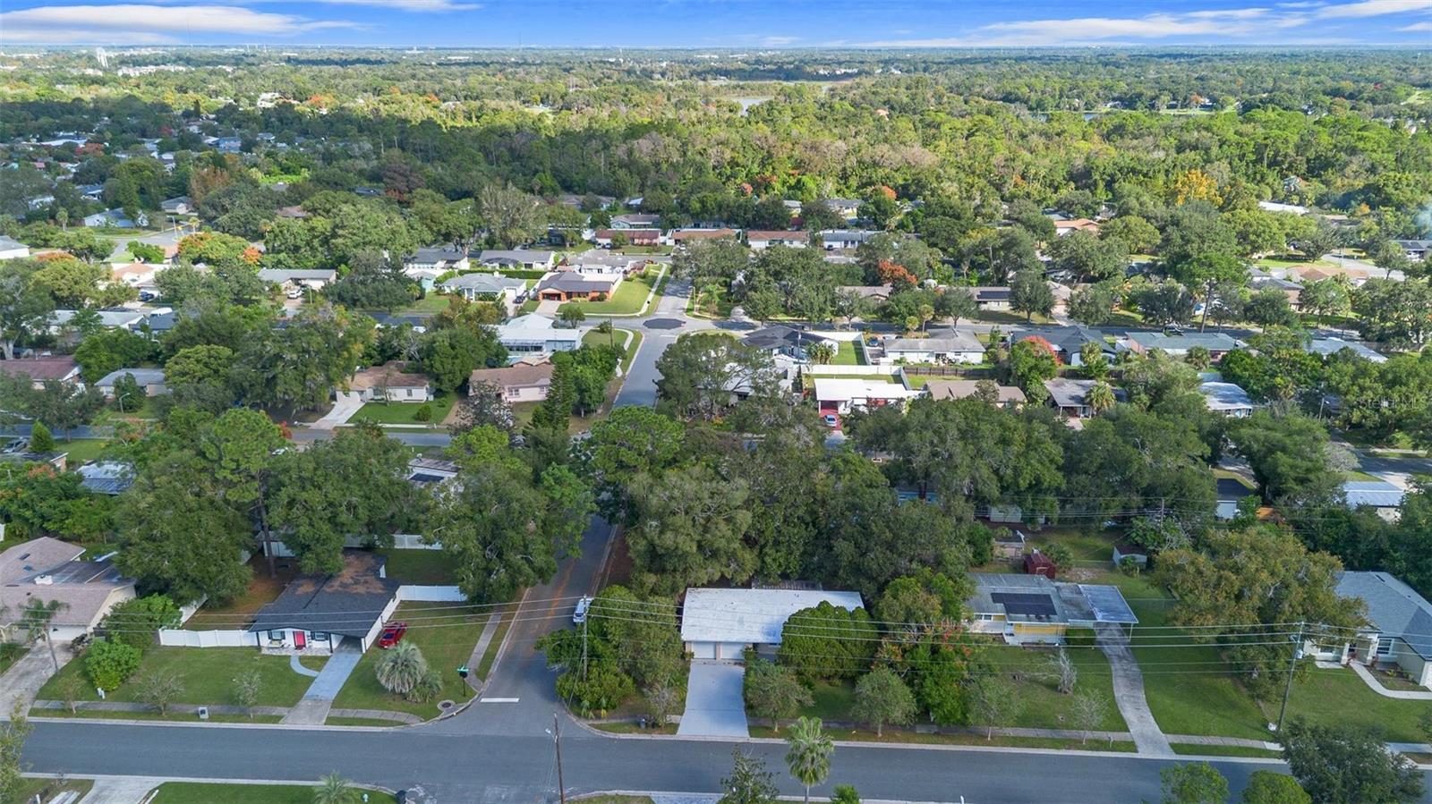 QUEENS MIRROR SOUTH - Residential