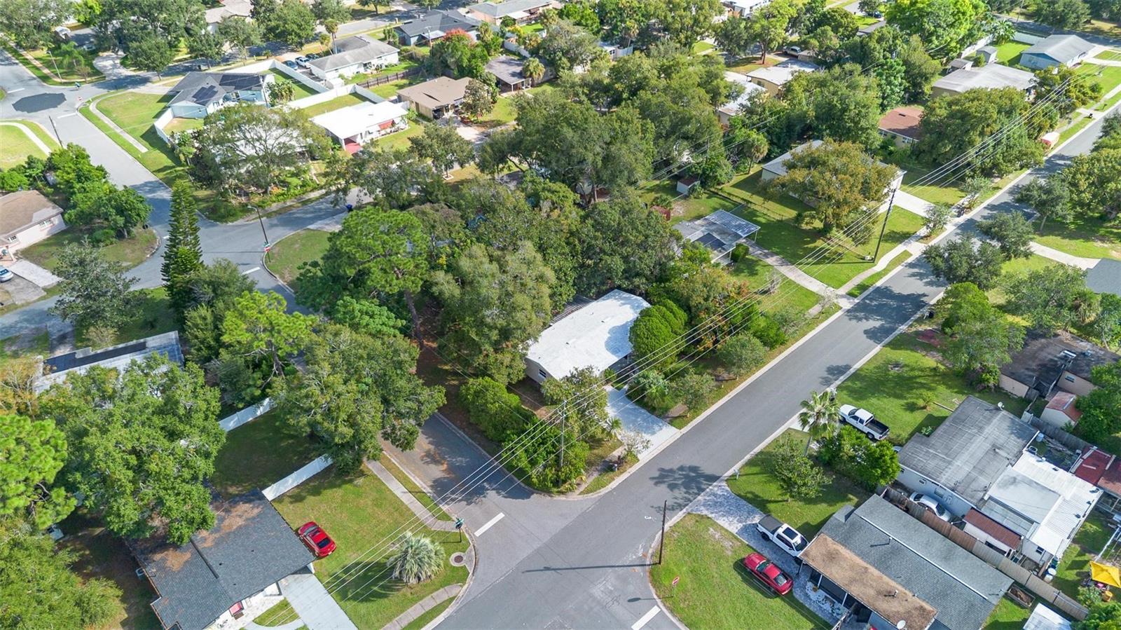 QUEENS MIRROR SOUTH - Residential