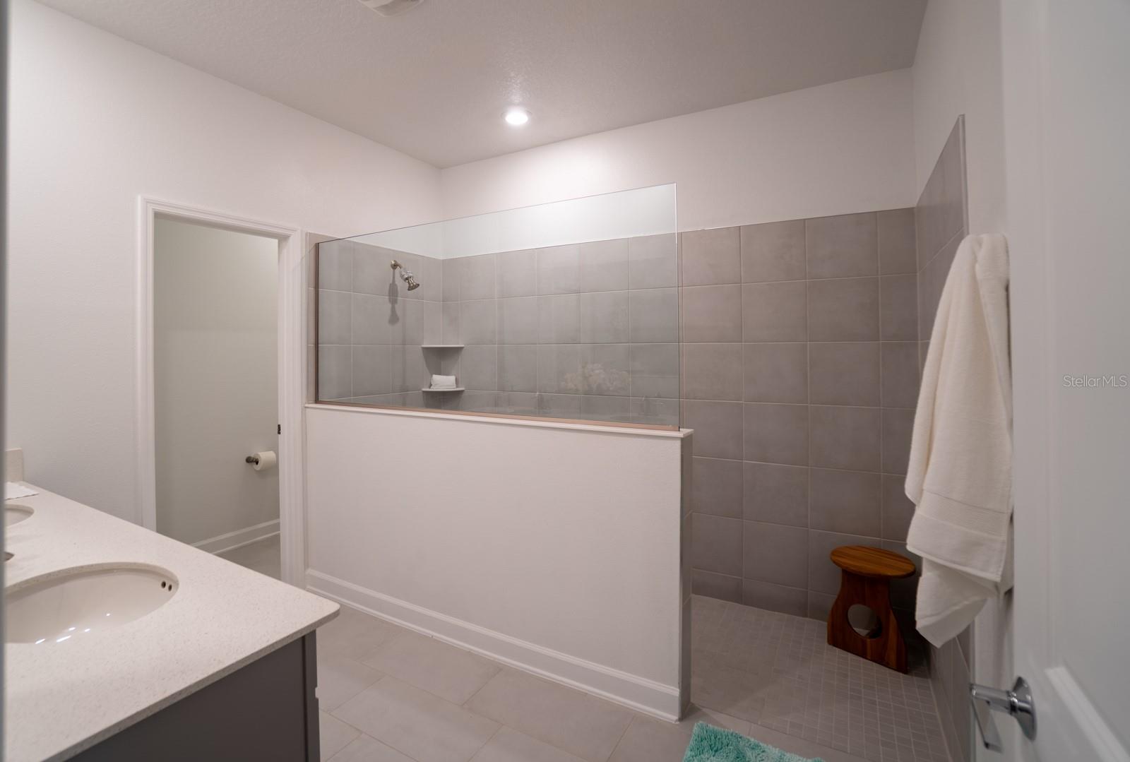 TRINITY LAKES PH 1 & 2 - Residential