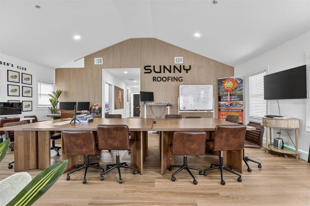 Photo of 1922 Hillcrest Street, Orlando, FL 32803 (MLS # O6387223)