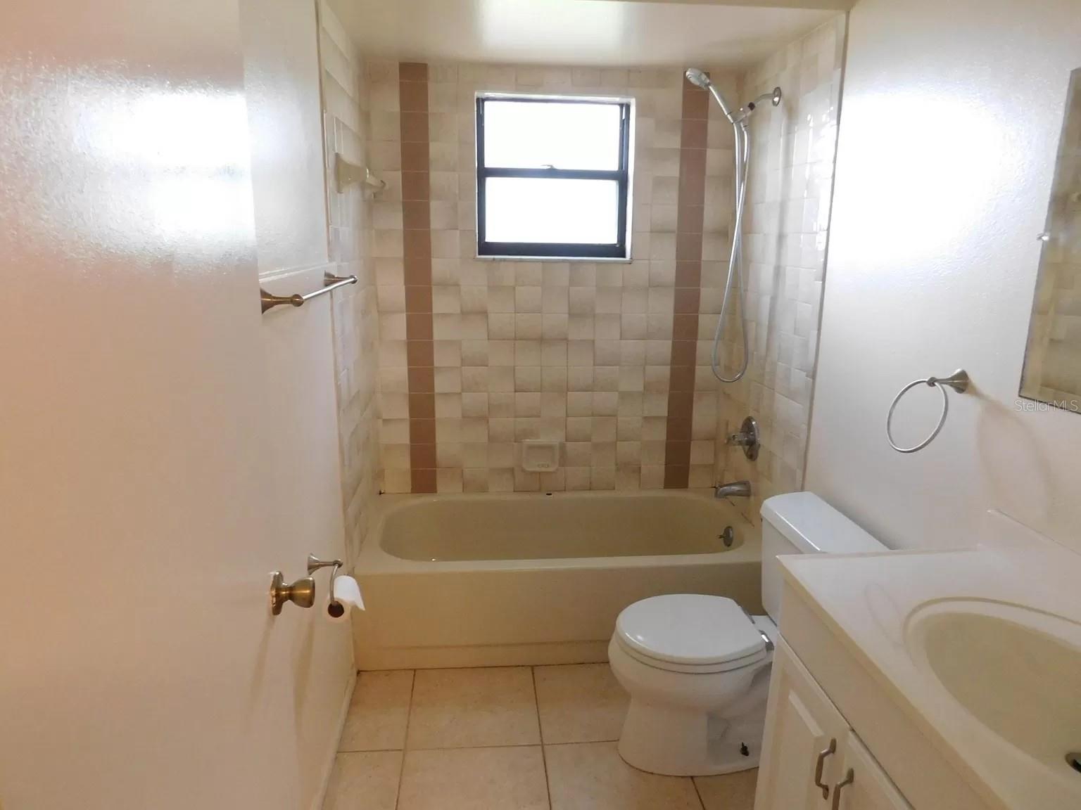 WOODS OF WHITFIELD UNITS 8 & 9 - Residential Lease