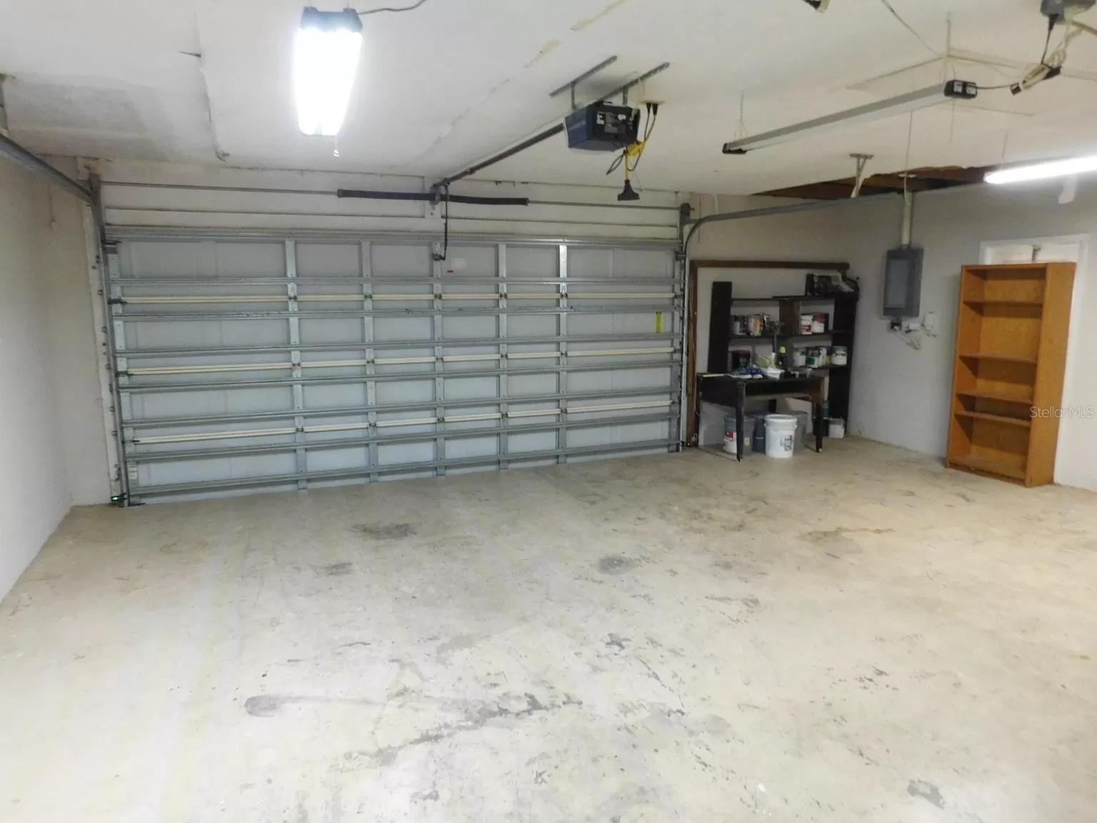 WOODS OF WHITFIELD UNITS 8 & 9 - Residential Lease