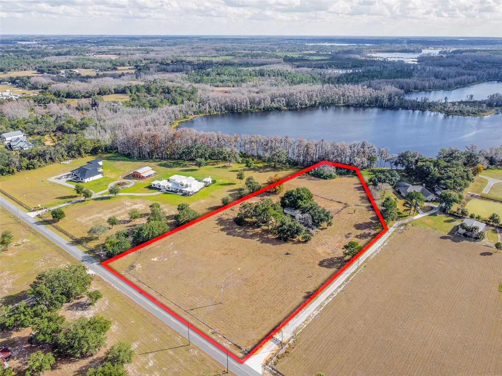 GROVELAND FARMS 17-23-25 - Land