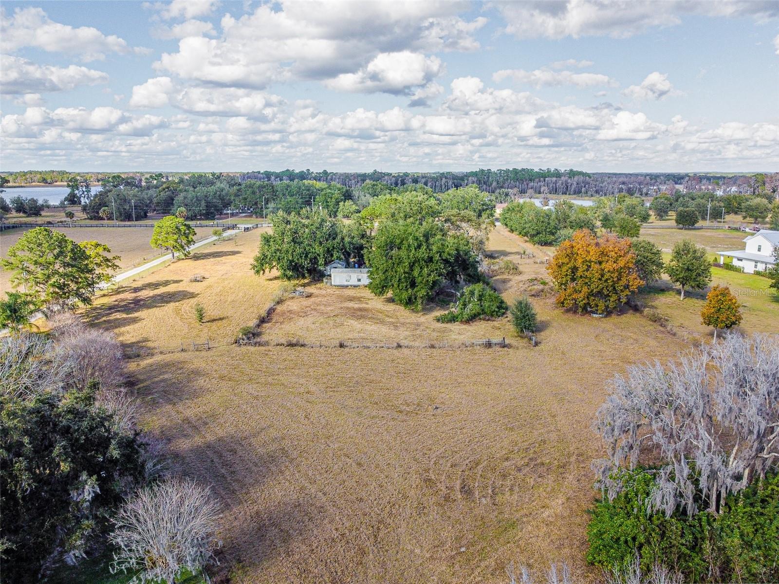 GROVELAND FARMS 17-23-25 - Land