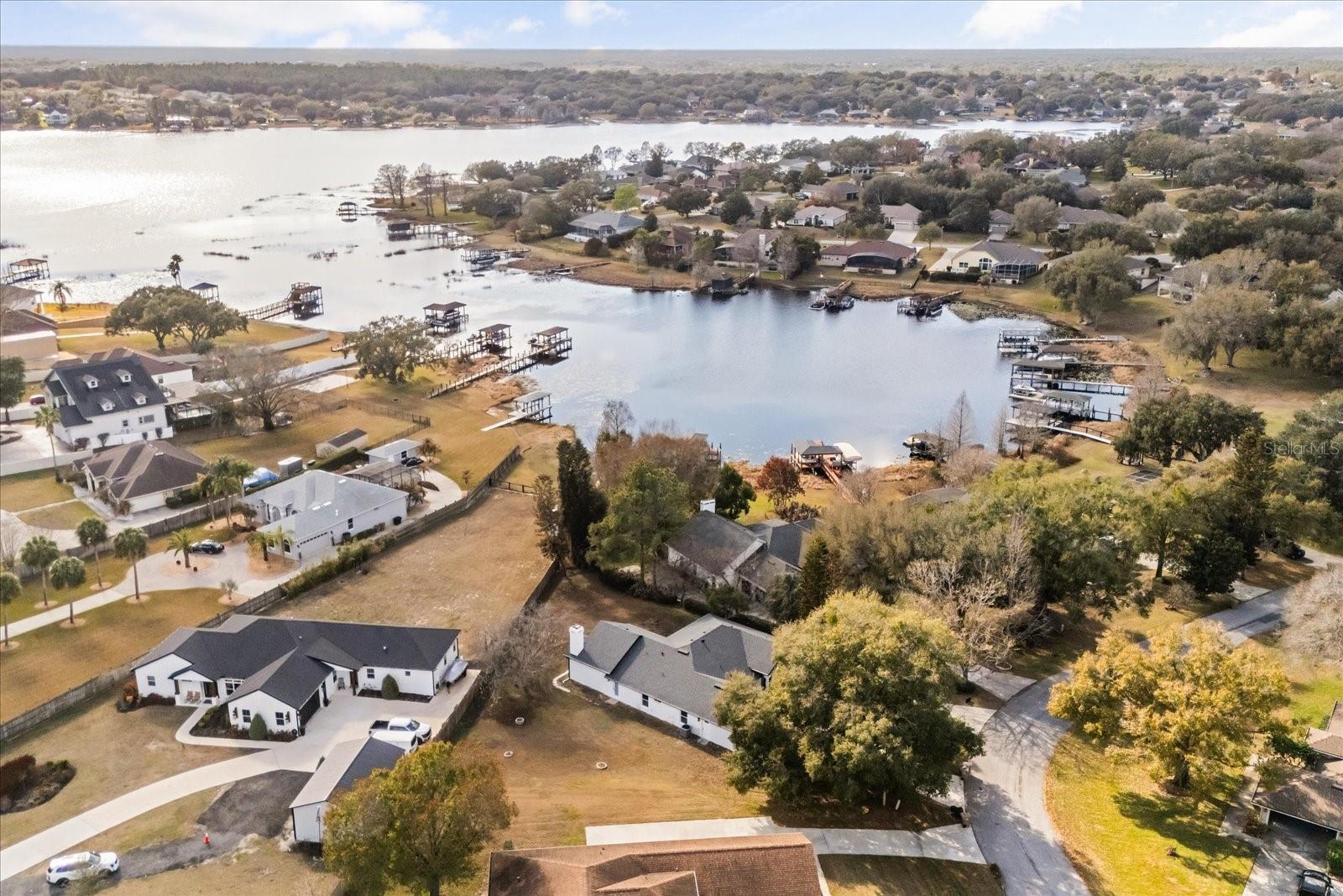 CRESCENT BAY - Residential