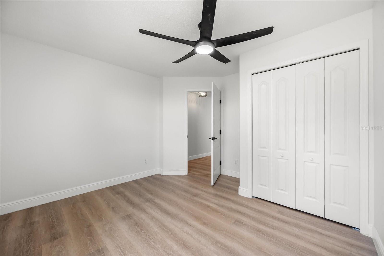 CRESCENT BAY - Residential