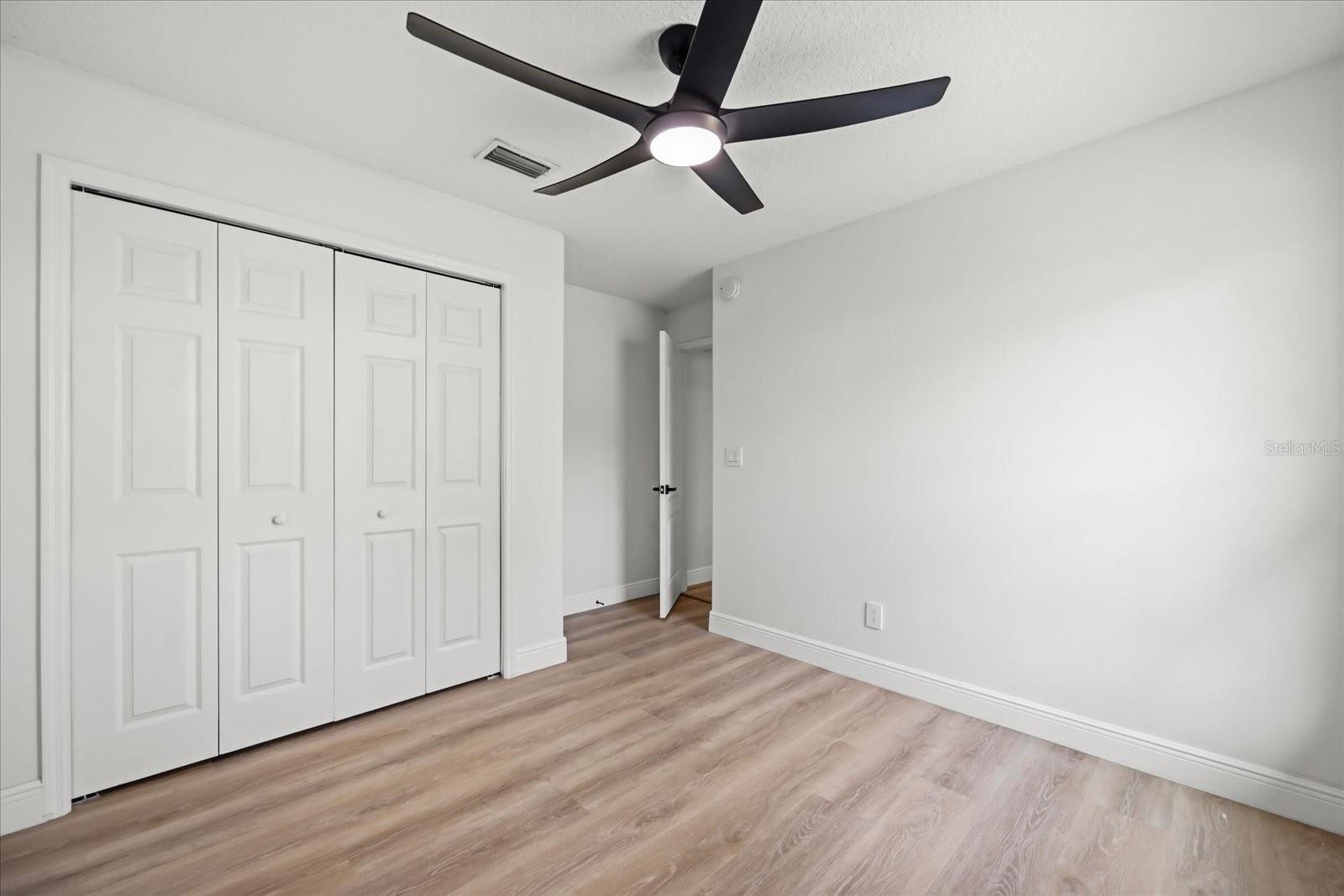 CRESCENT BAY - Residential