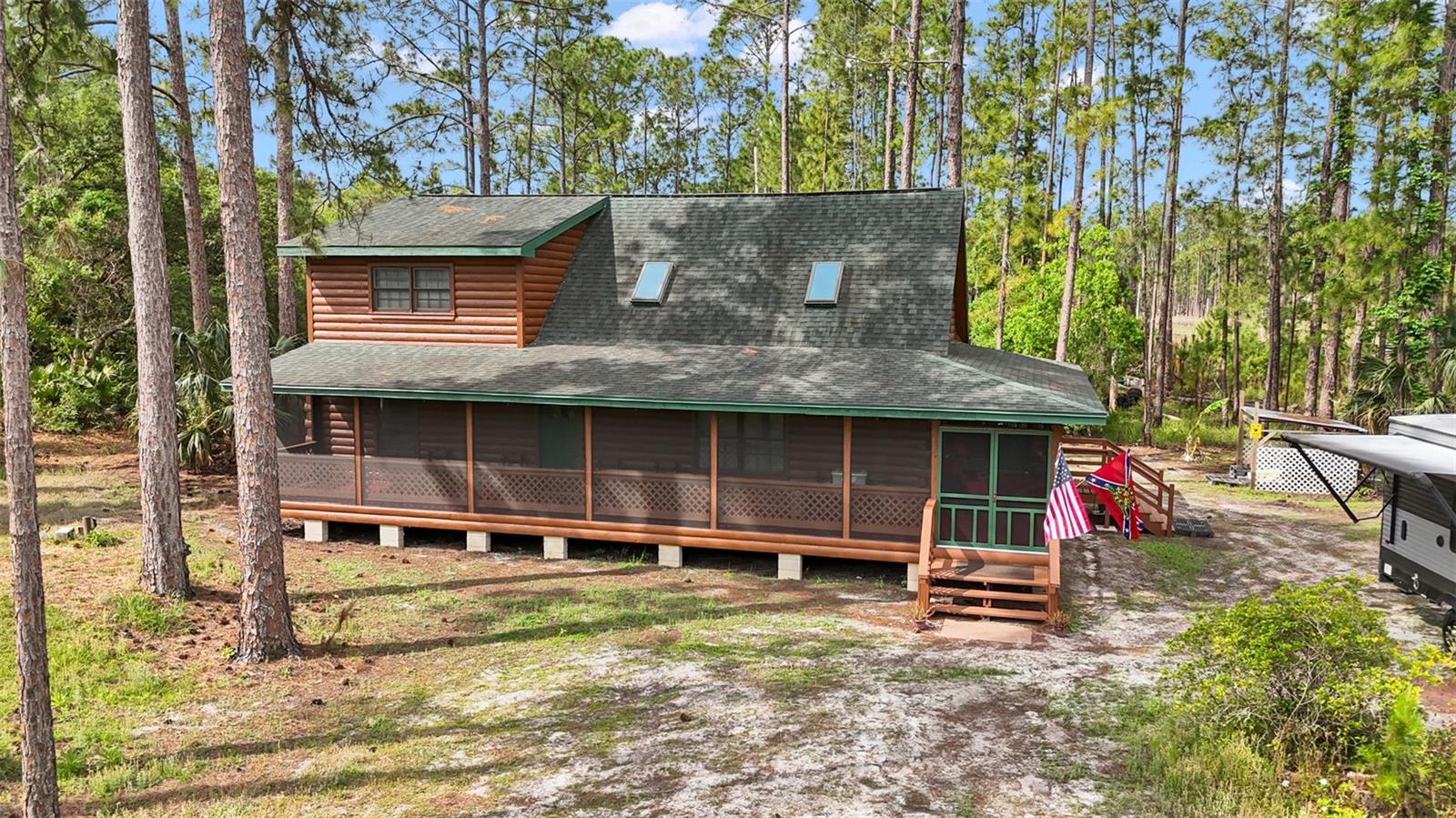 ROYAL TRAILS UNIT 01 - Residential