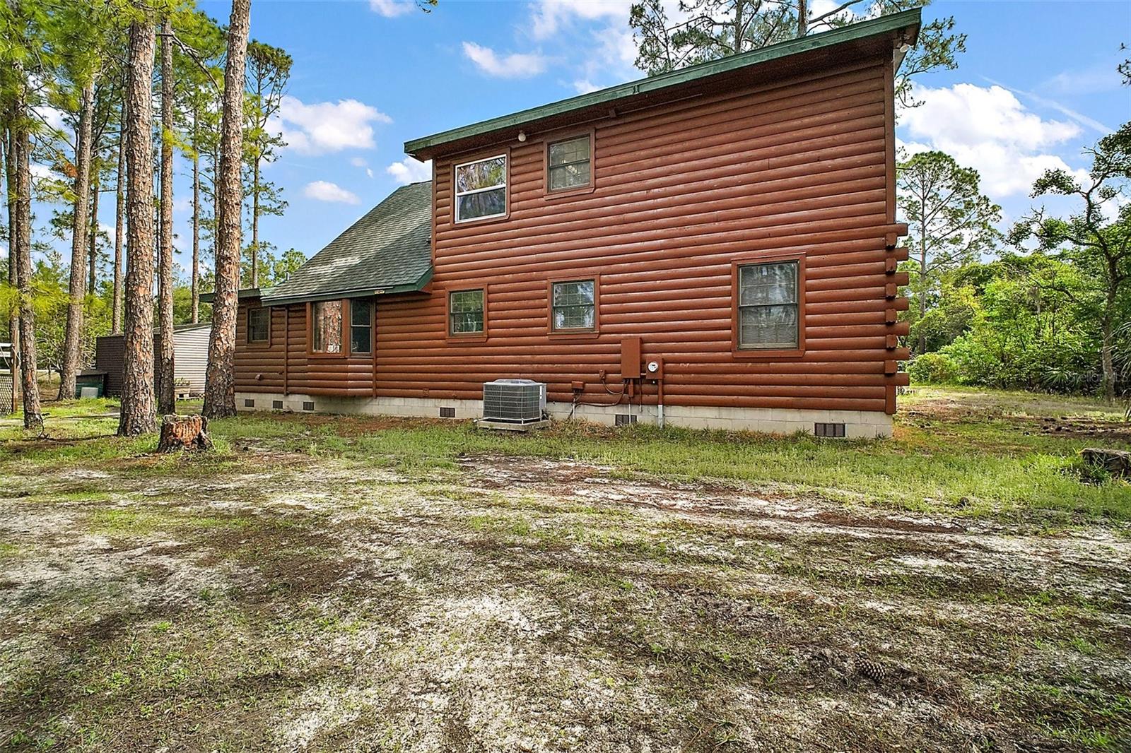 ROYAL TRAILS UNIT 01 - Residential