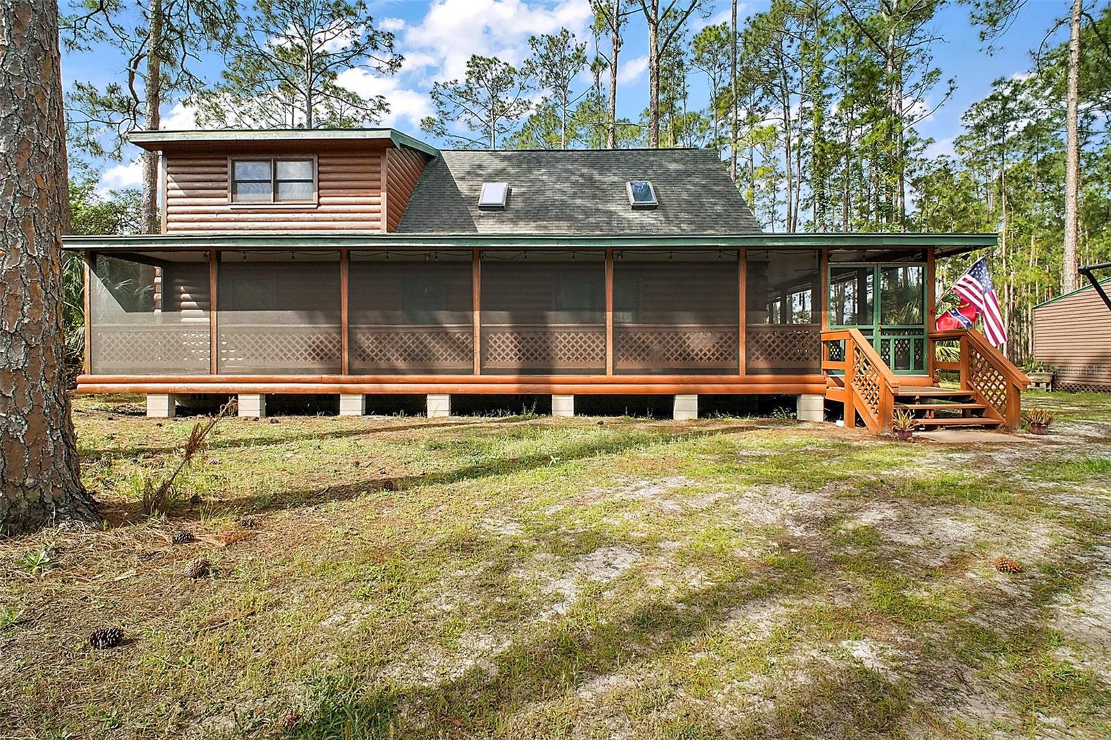 ROYAL TRAILS UNIT 01 - Residential