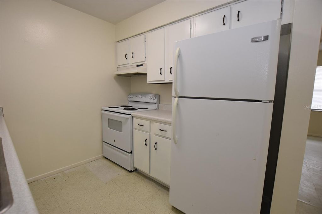 Photo of 619 Robin Road #3, Lakeland, FL 33803 (MLS # L4960104)