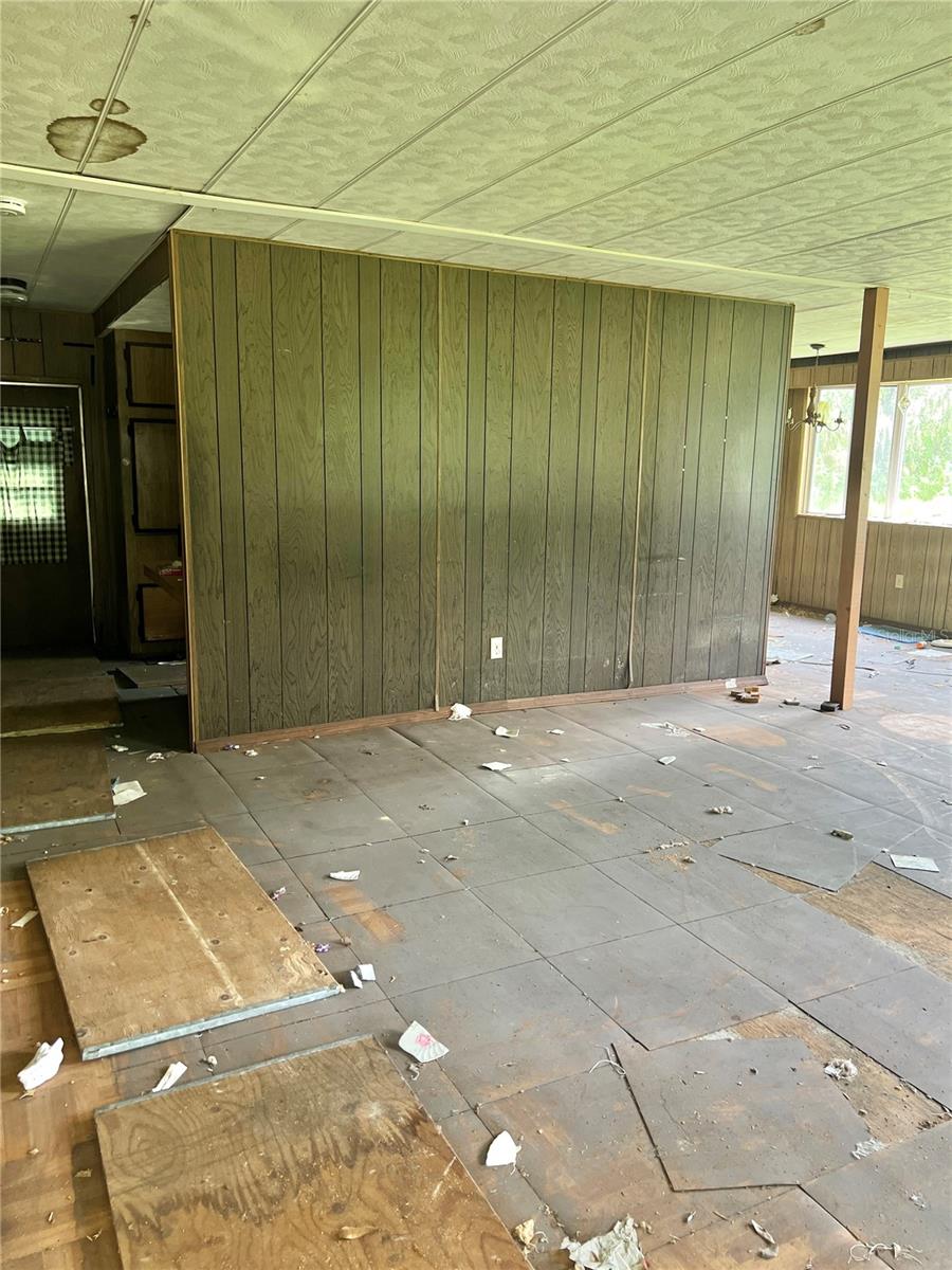 ORIGINAL BLOOMINGDALE ACRES - Land