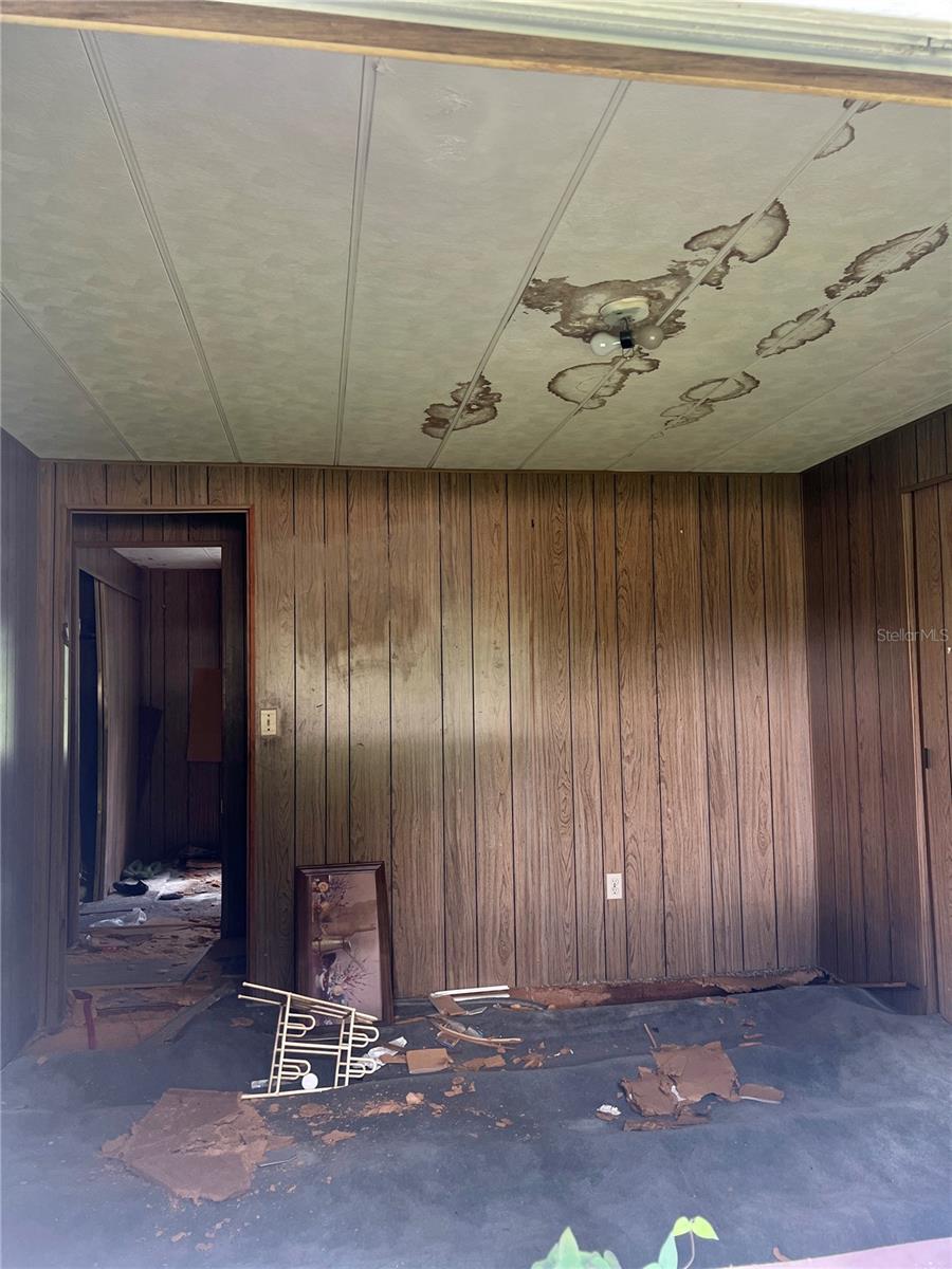 ORIGINAL BLOOMINGDALE ACRES - Land