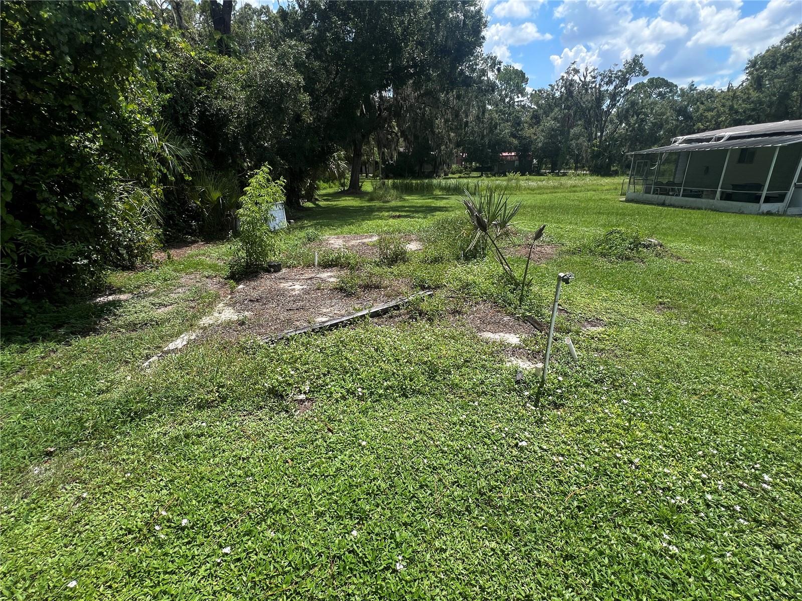 ORIGINAL BLOOMINGDALE ACRES - Land