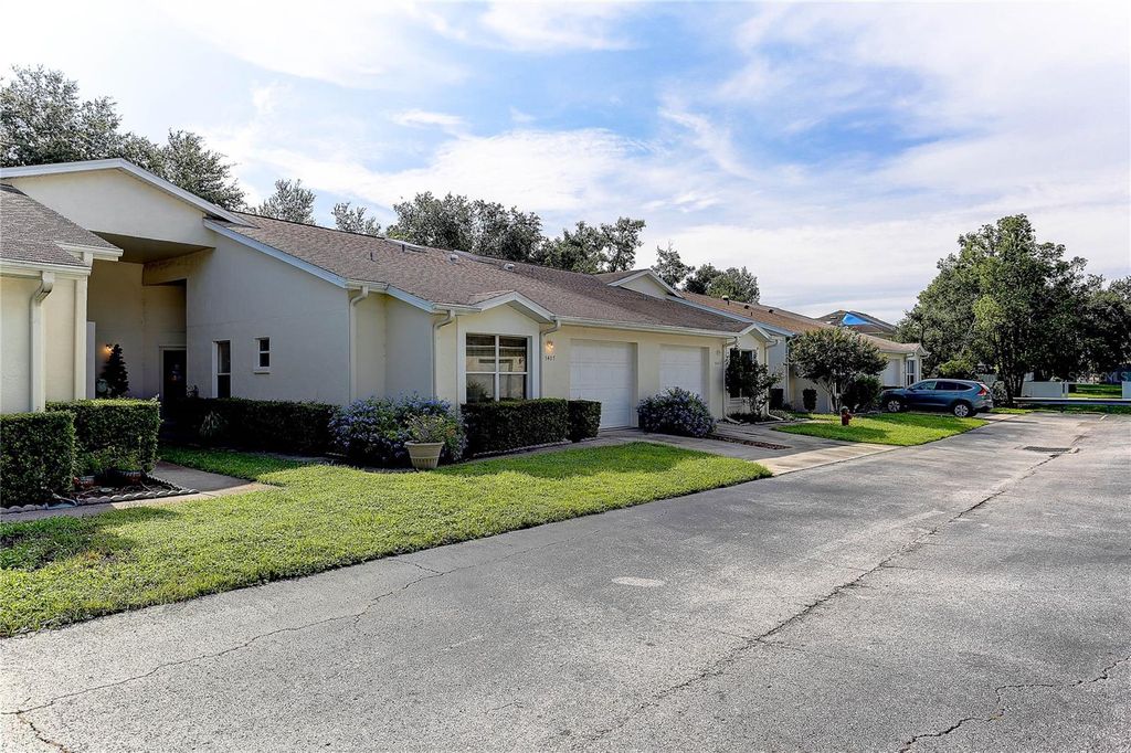 Photo of 8405 Terrace Meadows Court #8405, Temple Terrace, FL 33637 (MLS # TB8421835)
