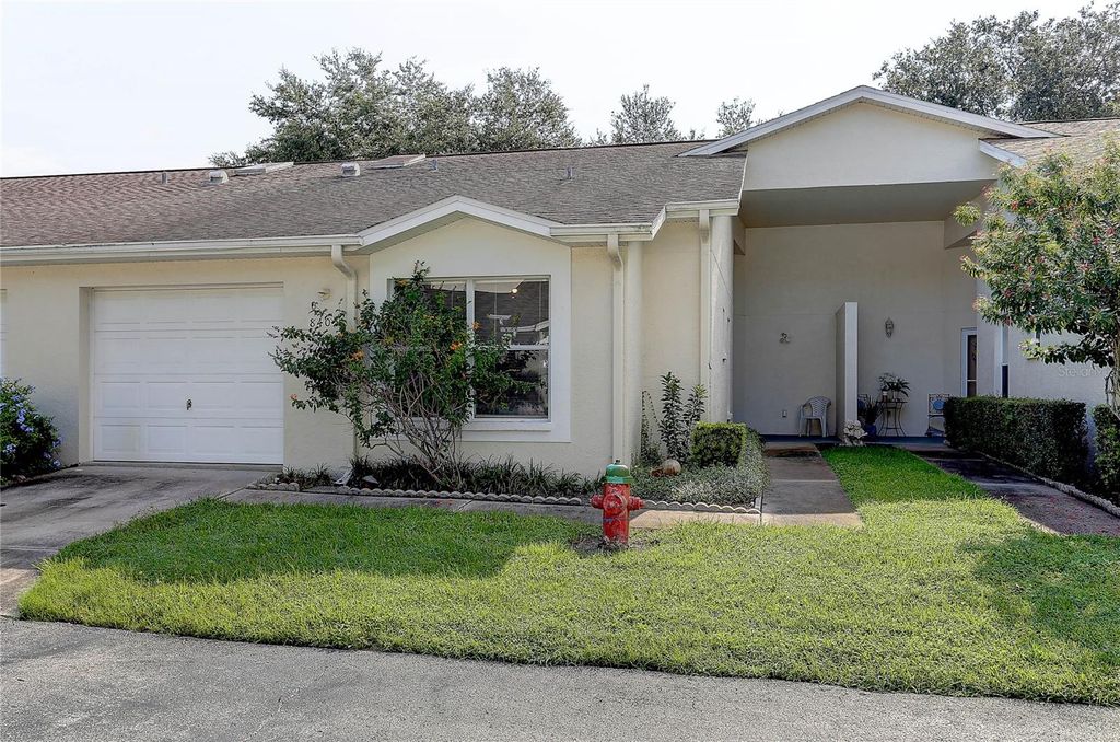 Photo of 8405 Terrace Meadows Court #8405, Temple Terrace, FL 33637 (MLS # TB8421835)