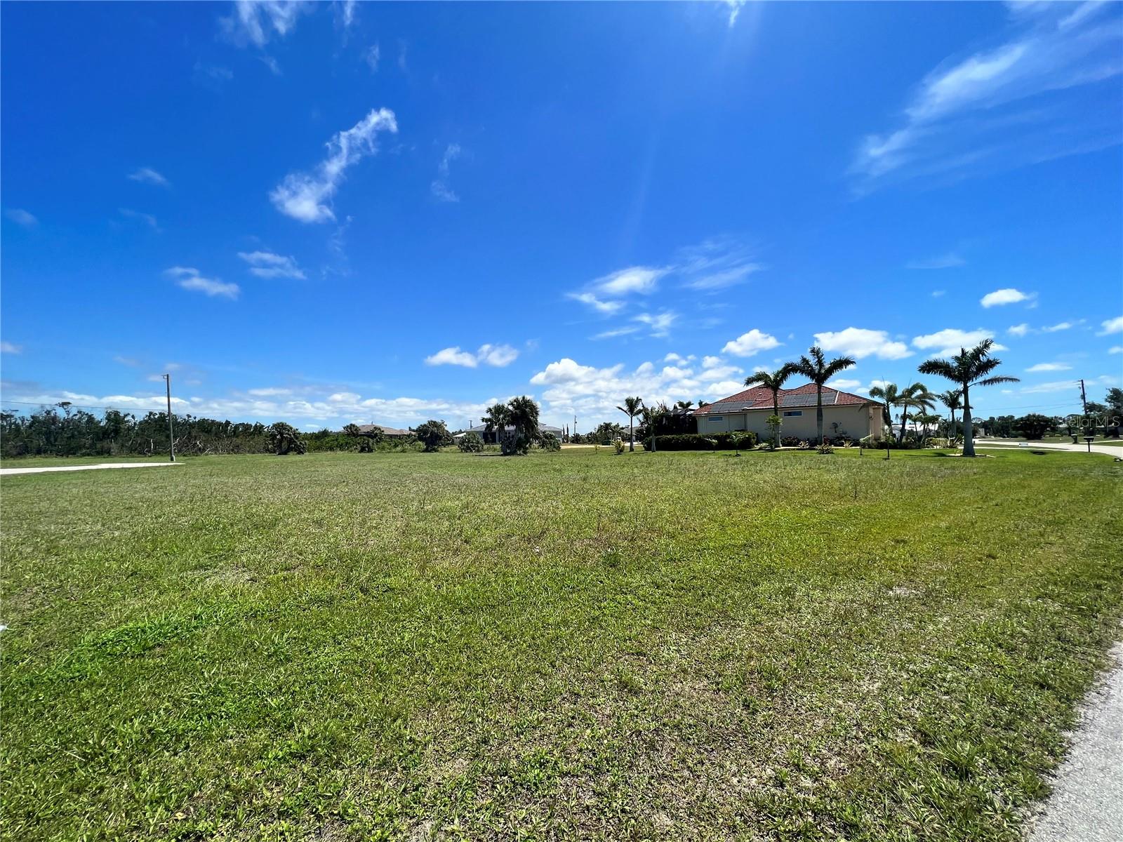 PUNTA GORDA ISLES SEC 21 - Land