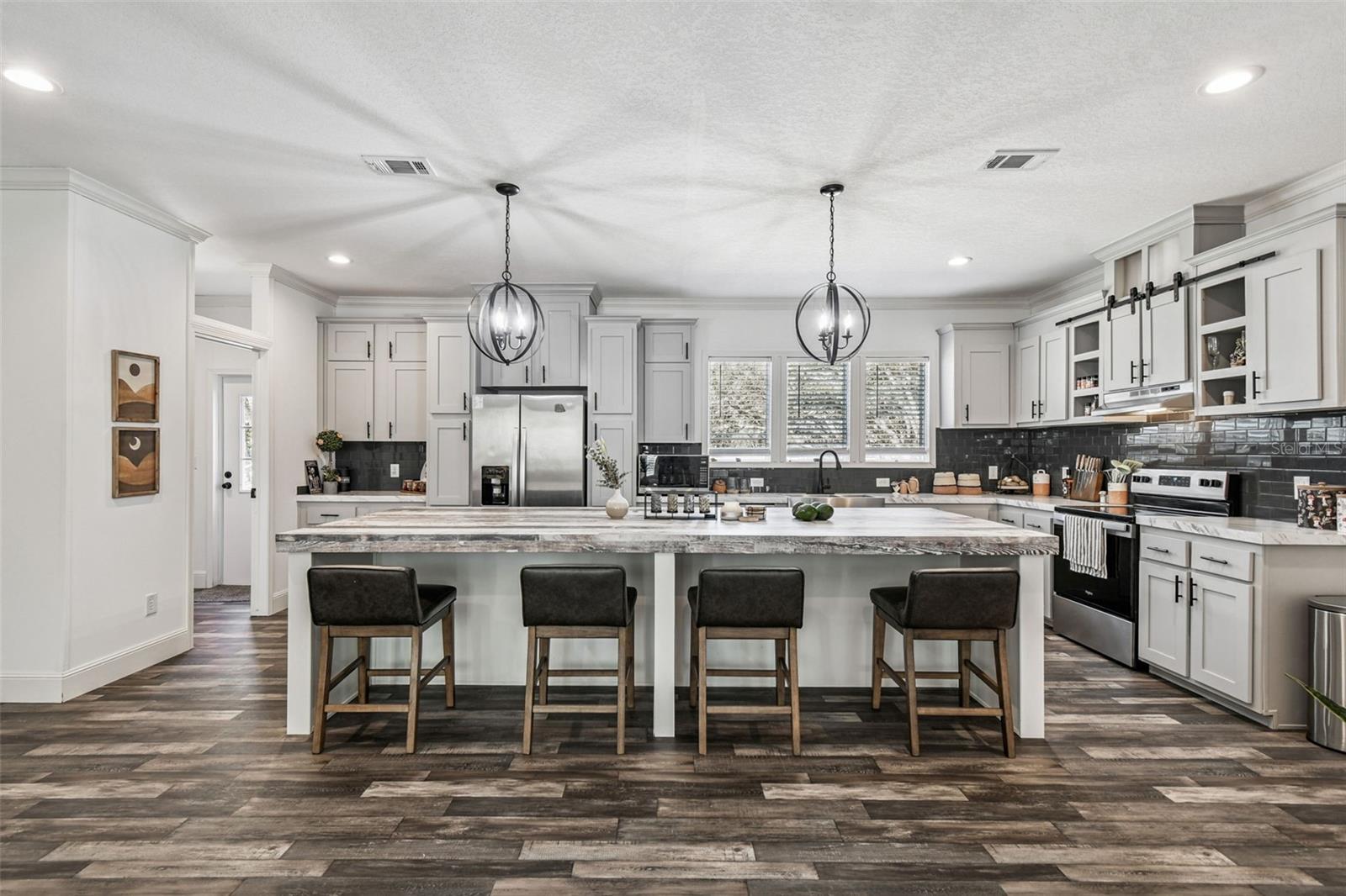 BOTETOURT ACRES 2 TRACTS 1 & 2 - Residential