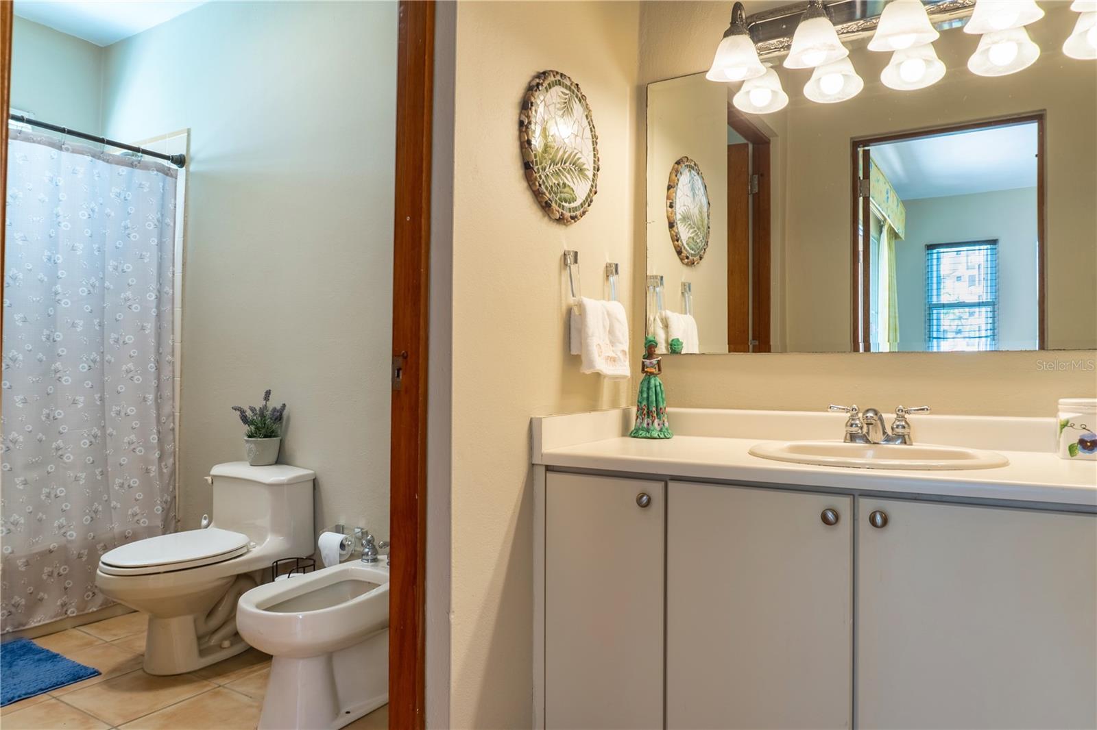 MARE SERENO / FAIRLAKES III - Residential Lease
