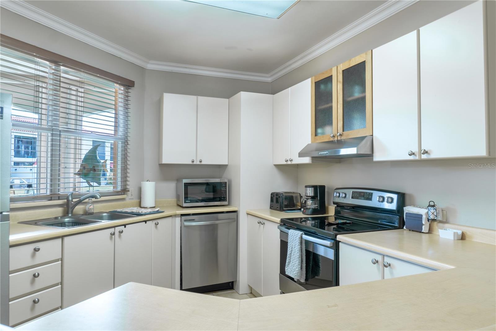 MARE SERENO / FAIRLAKES III - Residential Lease