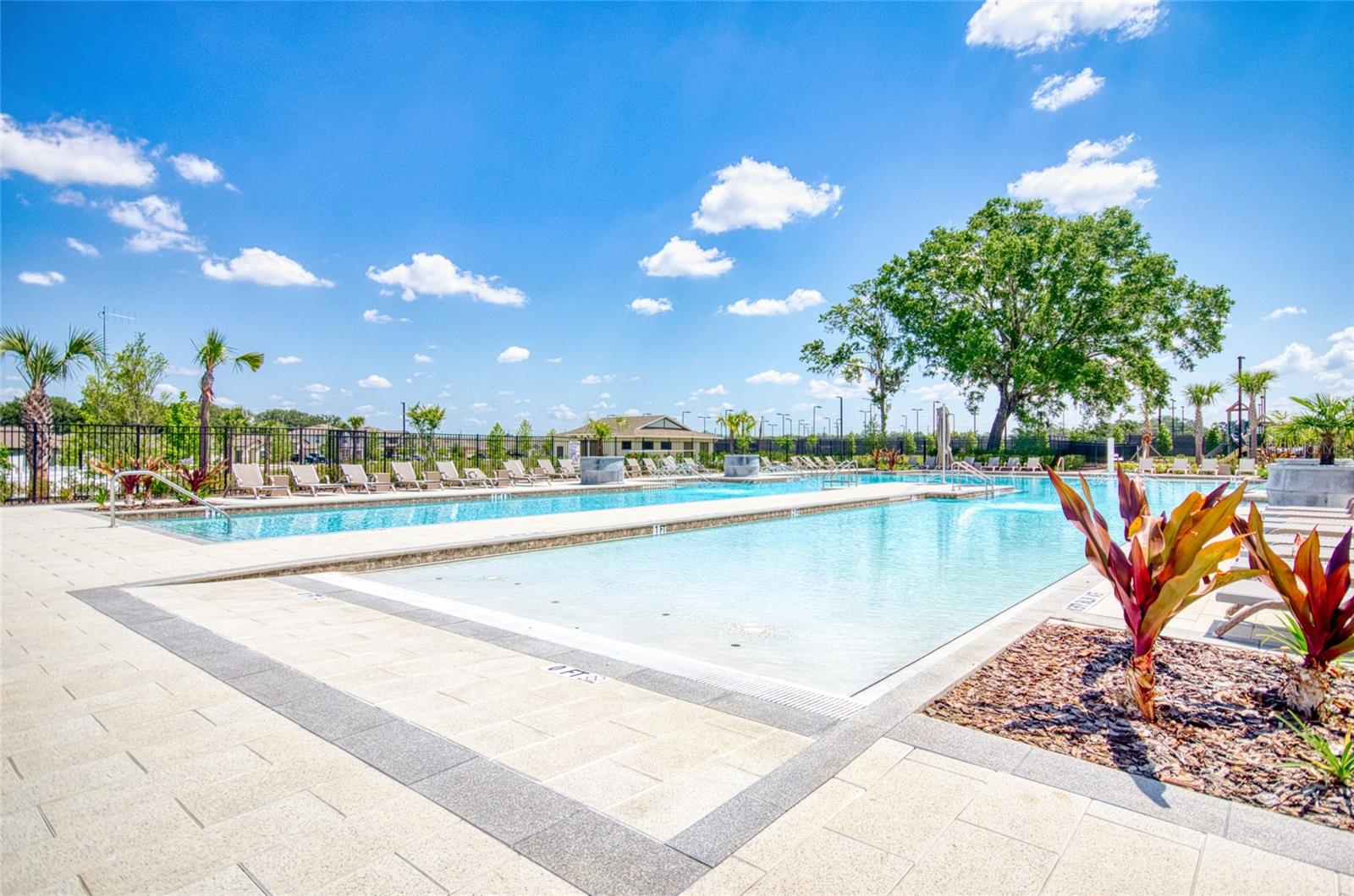 ABBOTT SQUARE PH 1A - Residential