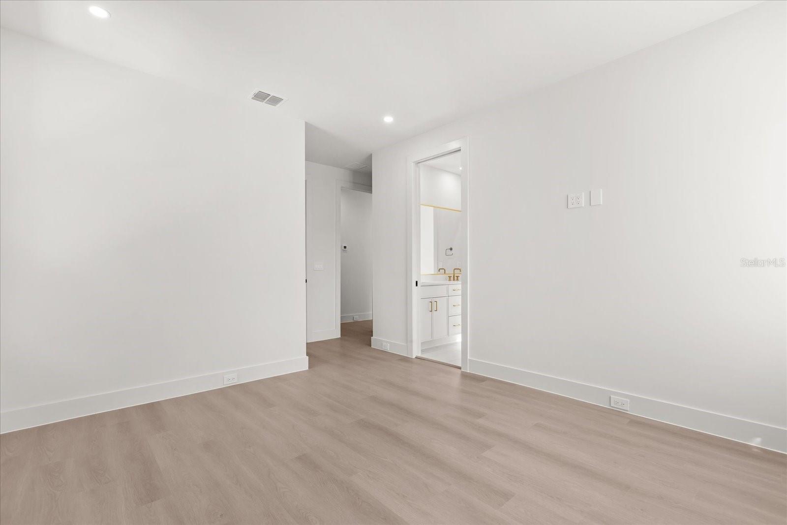 CONWAY PARK - Residential