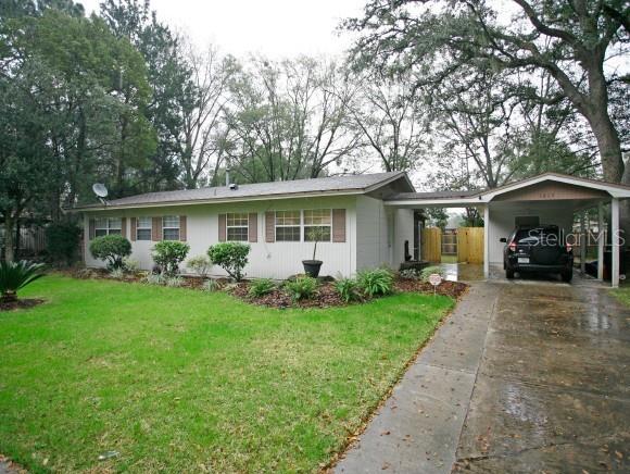 Welcome to your next home—nestled in the peaceful and well-established Carol Estates neighborhood, this beautifully maintained 3 bedroom, 2 bathroom residence offers comfort, style, and convenience.
Step inside to enjoy the warmth of wood and tile flooring throughout the main living areas, while plush carpeting adds a cozy touch to the bedrooms. The kitchen features newer appliances, and both bathrooms have been tastefully upgraded for a modern feel.
Enjoy the ease of an attached carport and the added bonus of an in-home washer and dryer. Outside, a spacious backyard provides the perfect space for relaxing, entertaining, or playtime with pets—yes, pets are welcome!
Available Now
Lease must begin within two weeks of application approval.
Renter’s Insurance Required
Please note: Photos may not reflect current furnishings due to occupancy.
Don't miss out on this inviting home in a quiet neighborhood—schedule your tour today!
**Residents are enrolled in the Resident Benefits Package (RBP) for $39.95/month which includes renters insurance, HVAC air filter delivery (for applicable properties), credit building to help boost your credit score with timely rent payments, $1M Identity Protection, move-in concierge service making utility connection and home service setup a breeze during your move-in, our best-in-class resident rewards program, and much more! More details upon application. **