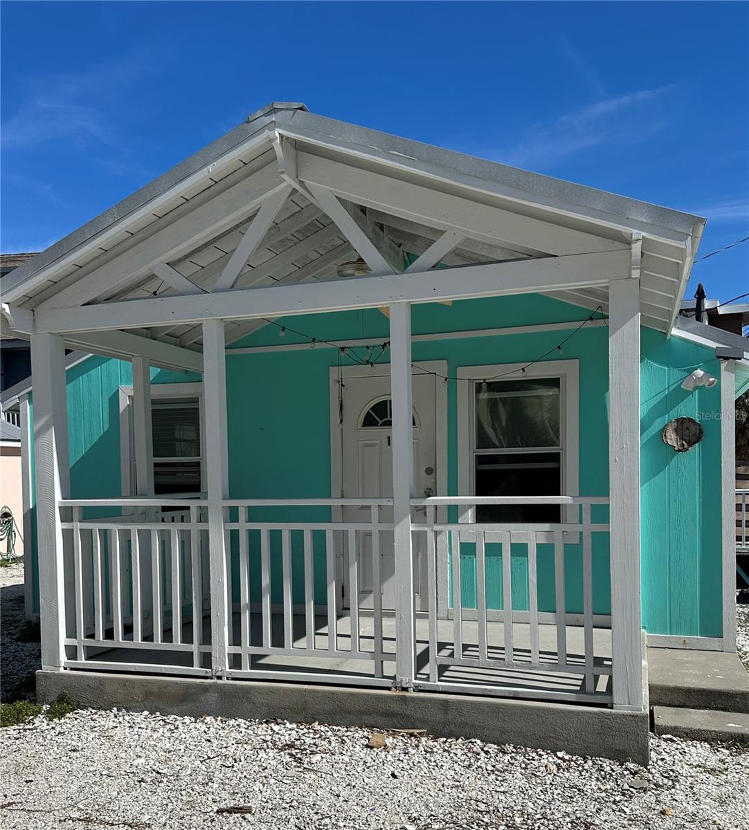 303 BEACH ROAD