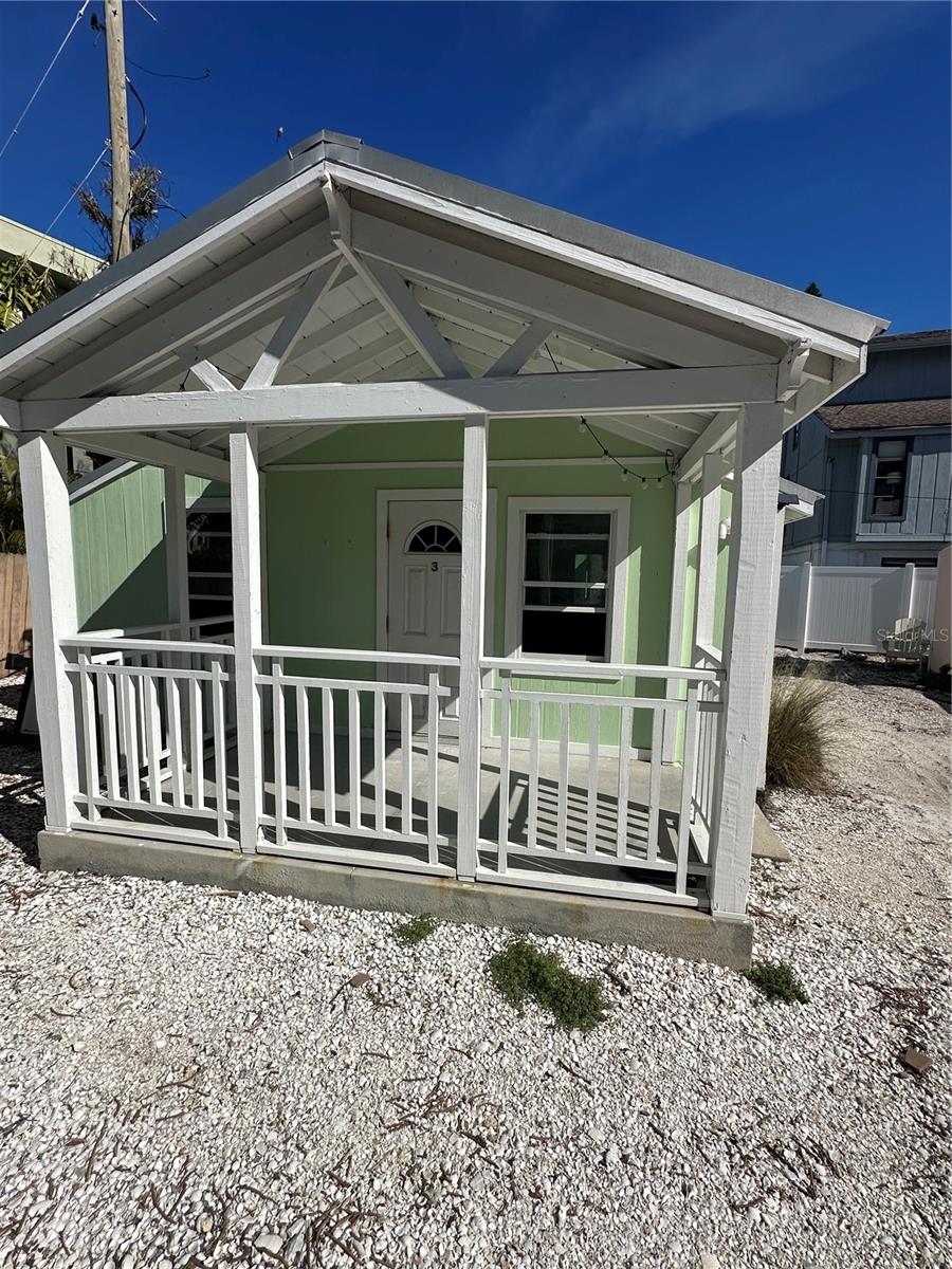 303 BEACH ROAD