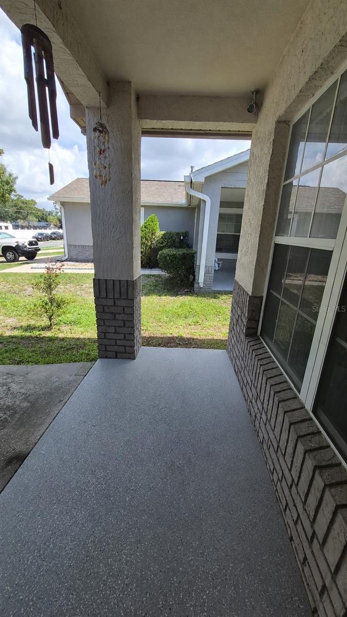 121 S ROMA WAY
