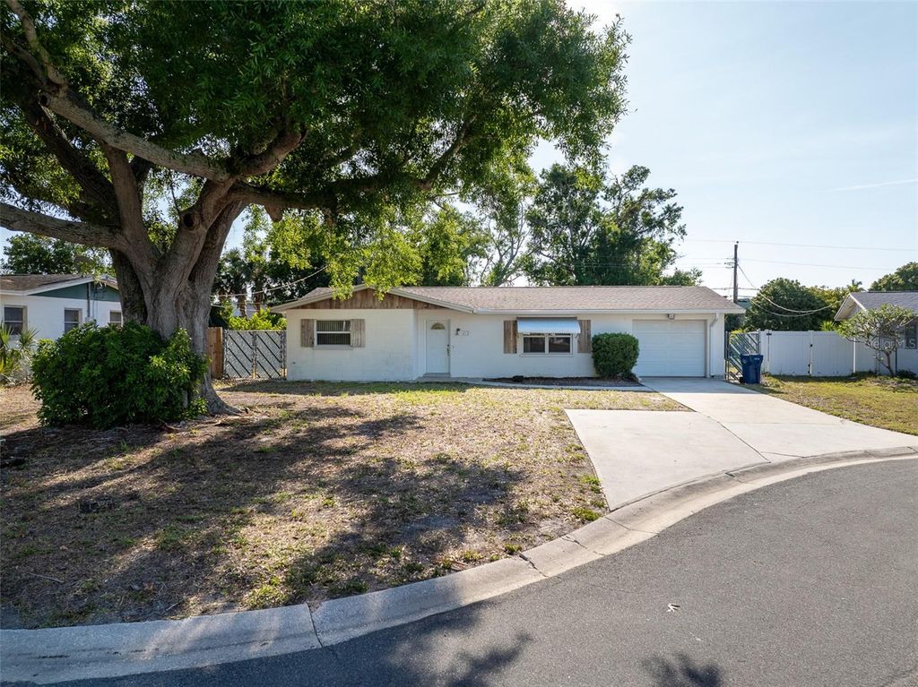 Photo of 412 62nd Street NW, Bradenton, FL 34209 (MLS # A4692846)
