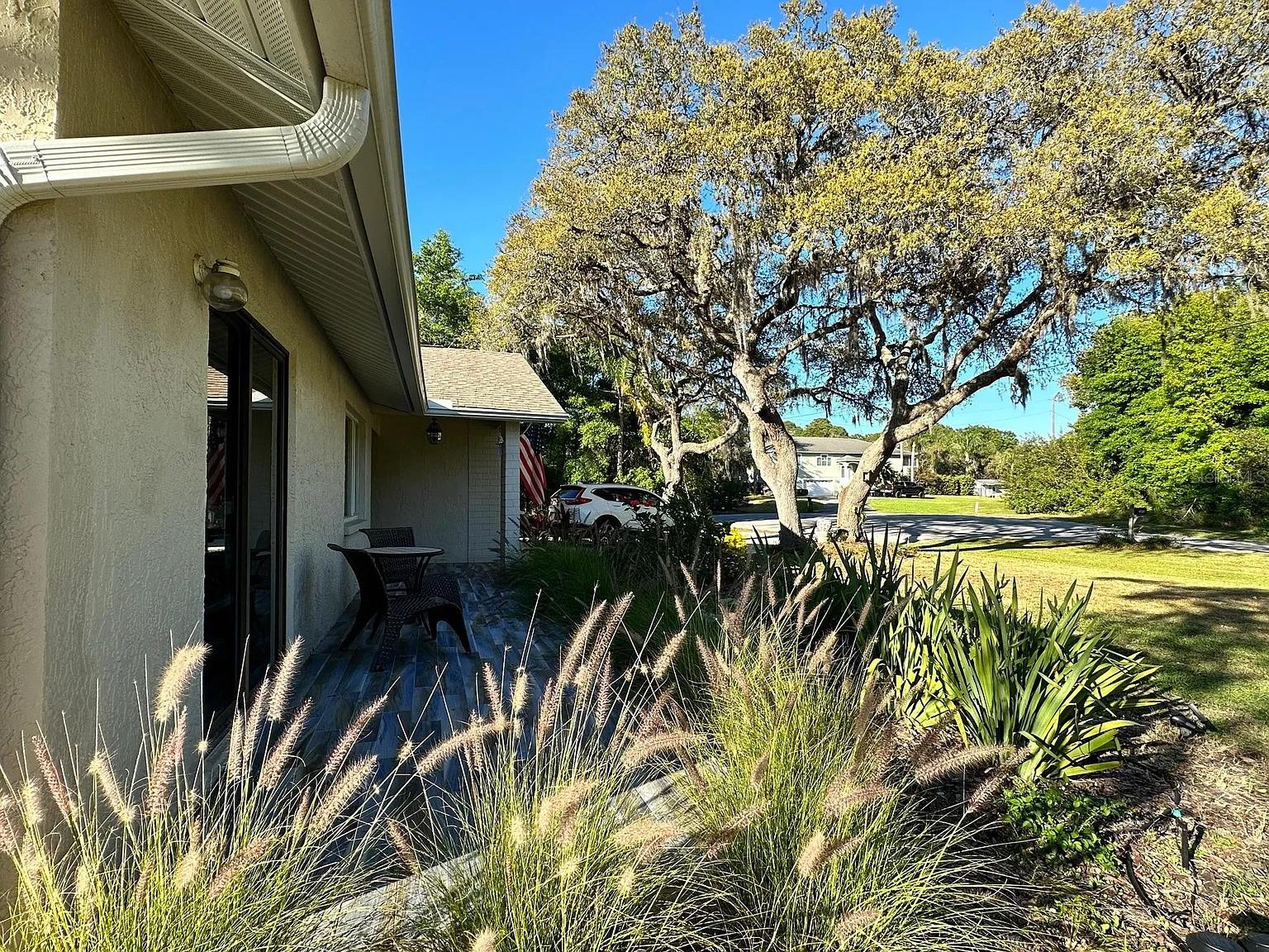 GOLDEN ACRES - Residential Lease