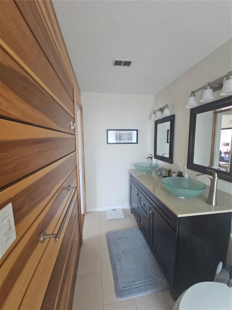 GOLDEN ACRES - Residential Lease