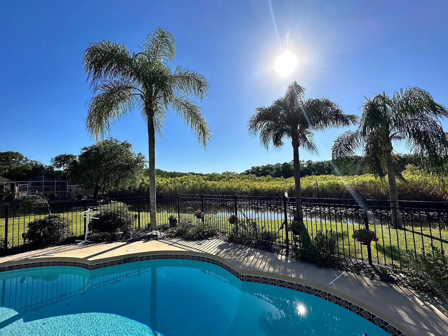 GOLDEN ACRES - Residential Lease