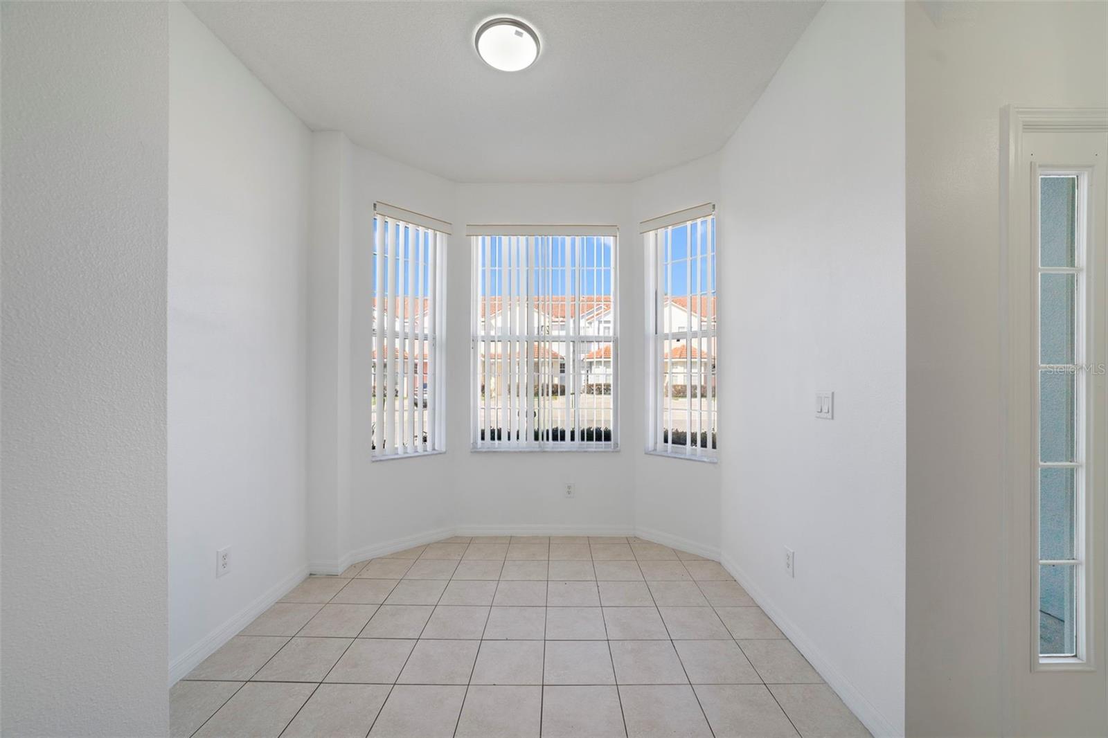 FIESTA KEY - Residential