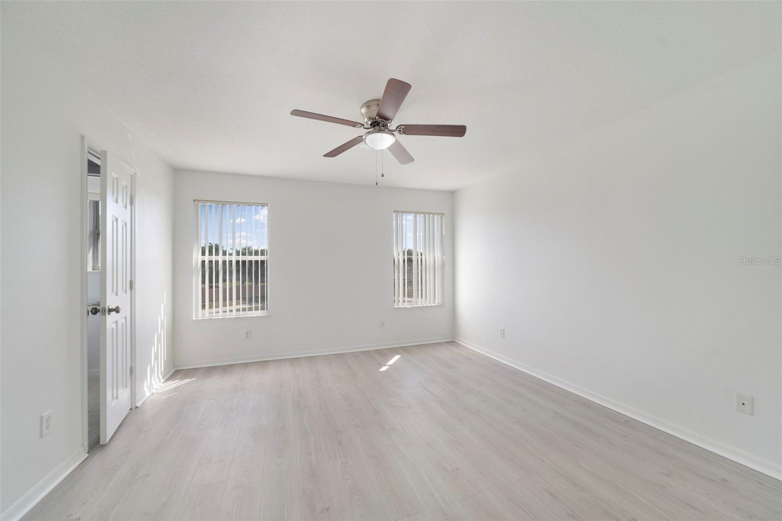 FIESTA KEY - Residential