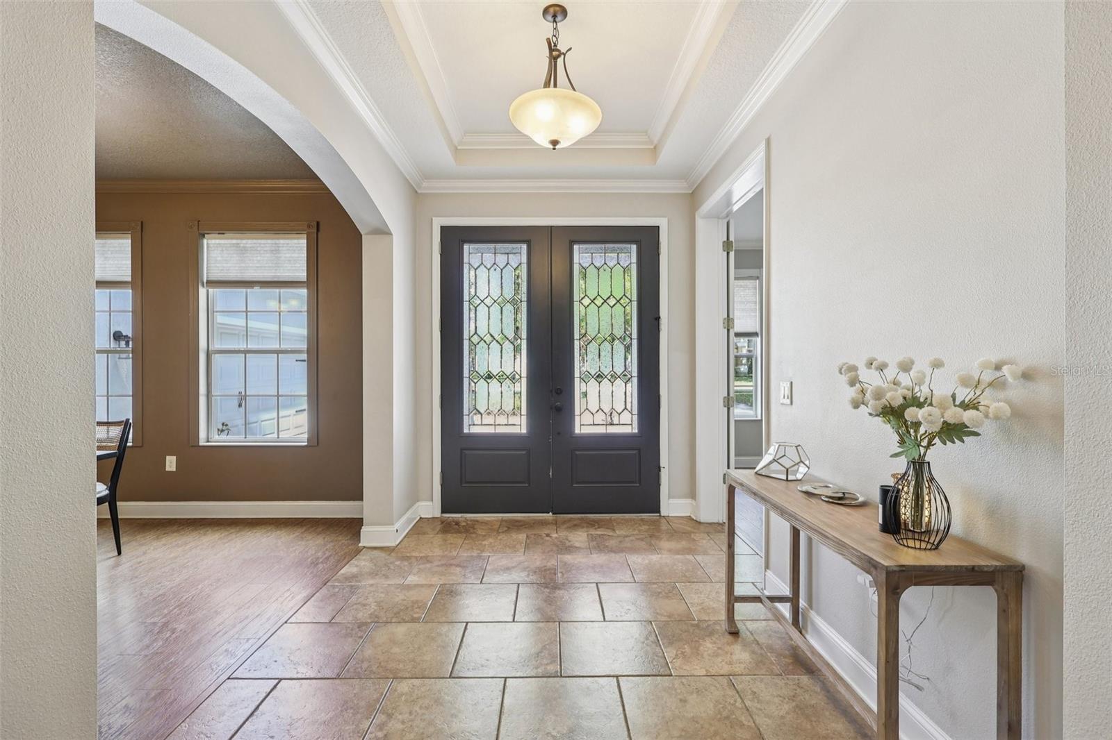 2887 CEDAR CREST DRIVE