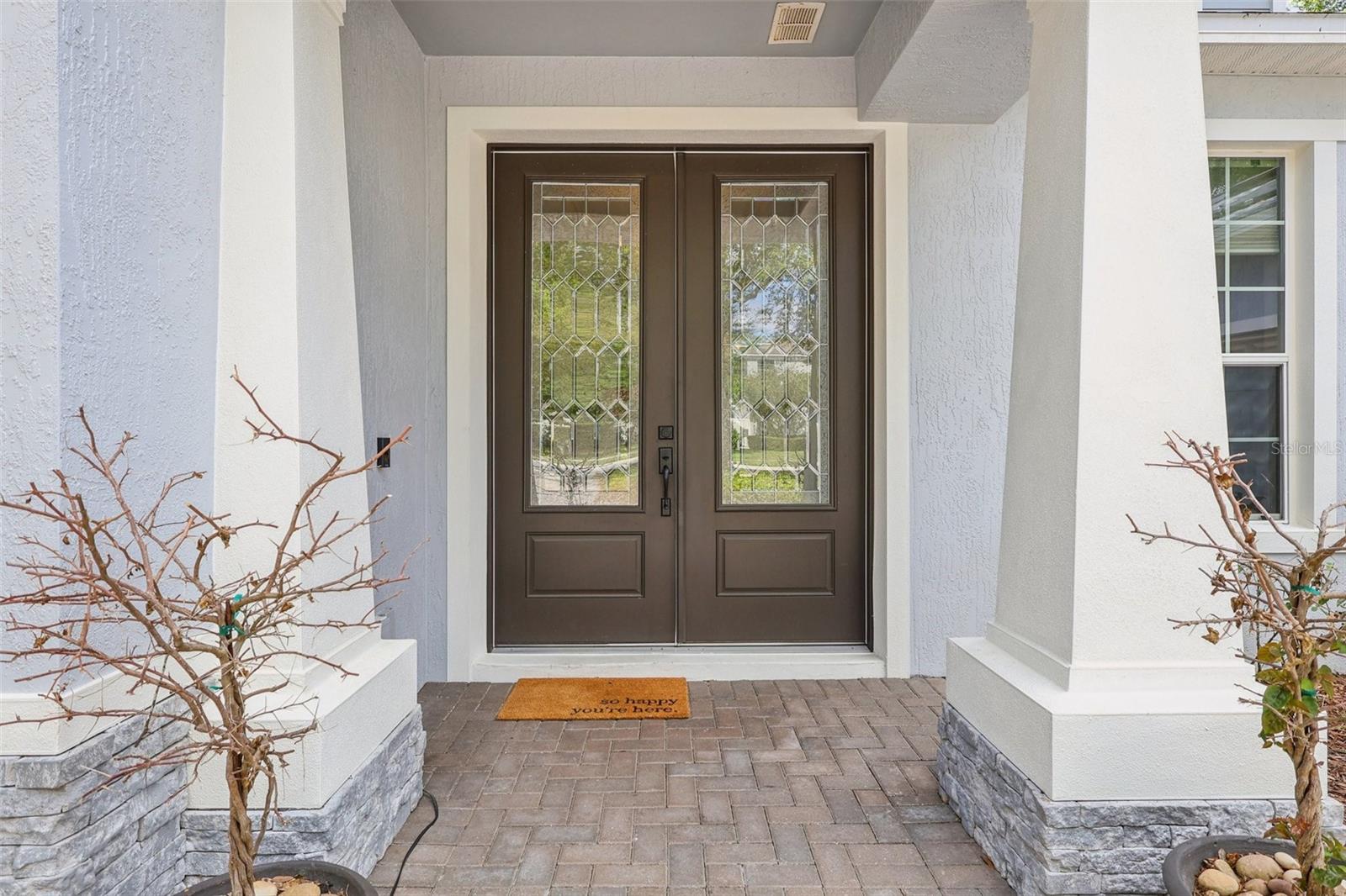 2887 CEDAR CREST DRIVE