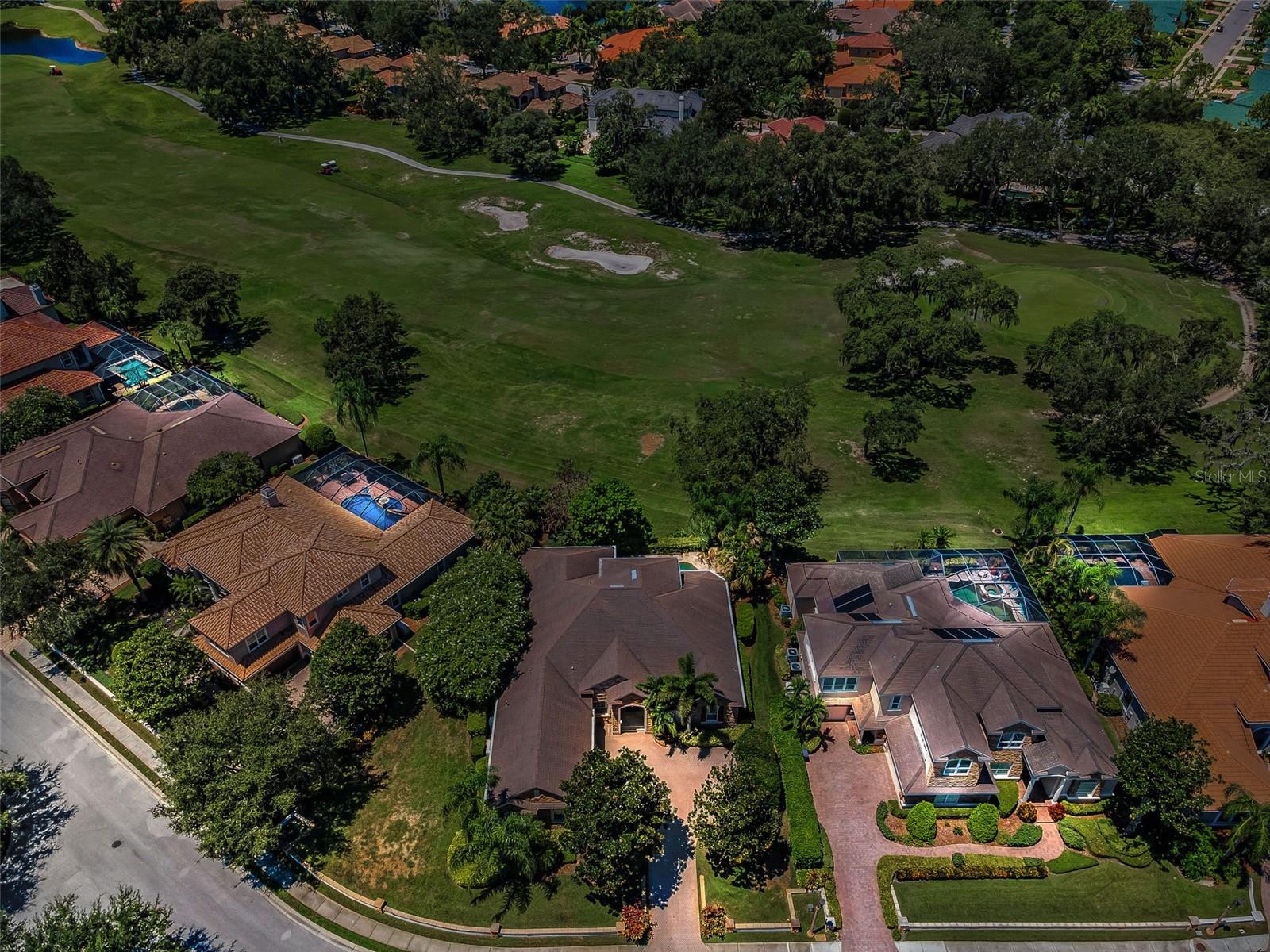 CHAMPIONS CLUB - Residential