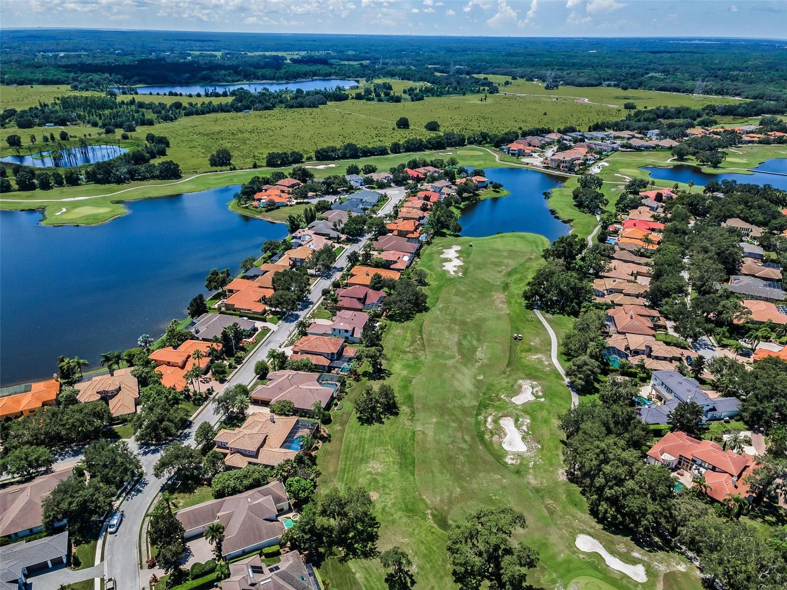 CHAMPIONS CLUB - Residential