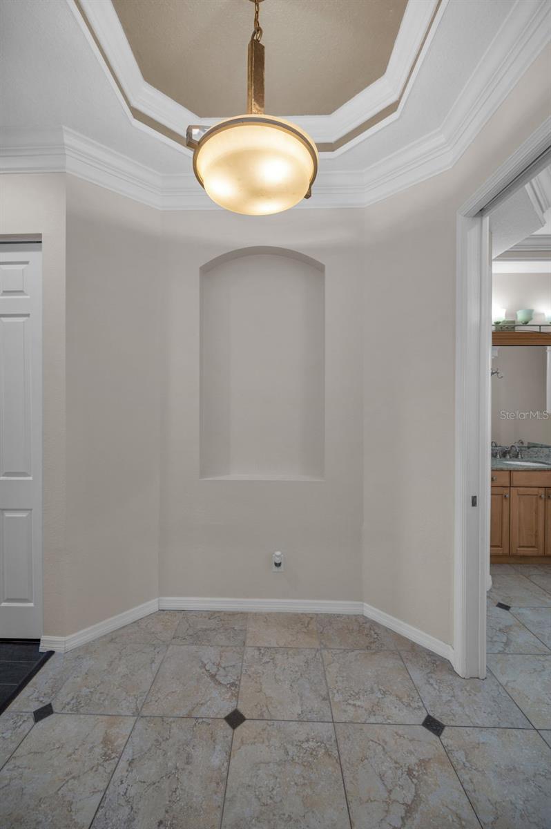 CHAMPIONS CLUB - Residential