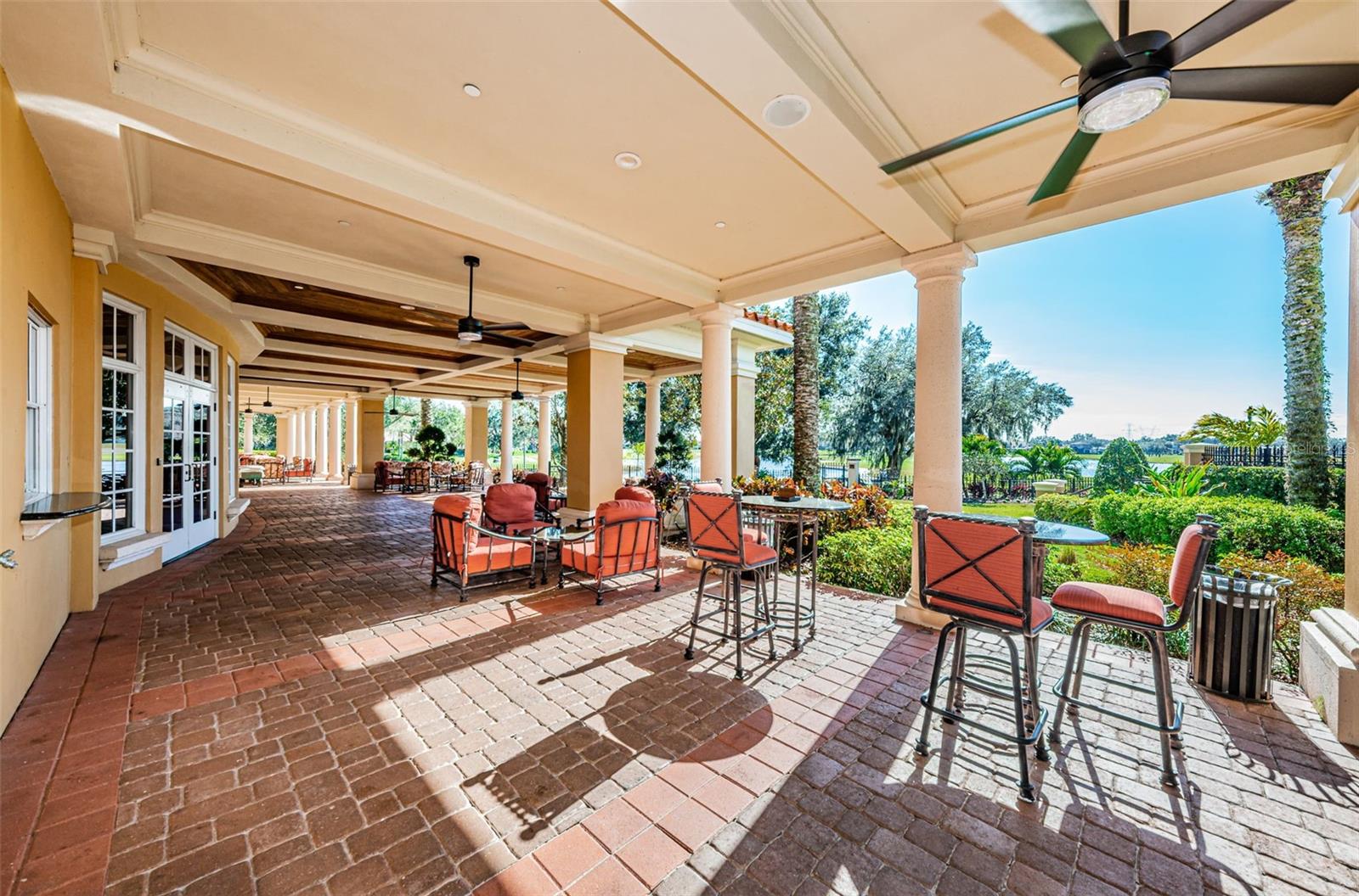 CHAMPIONS CLUB - Residential