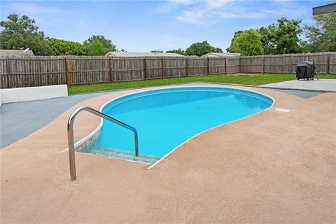 Tiny photo for 14350 SW 39th Court Road, Ocala, FL 34473 (MLS # OM725591)
