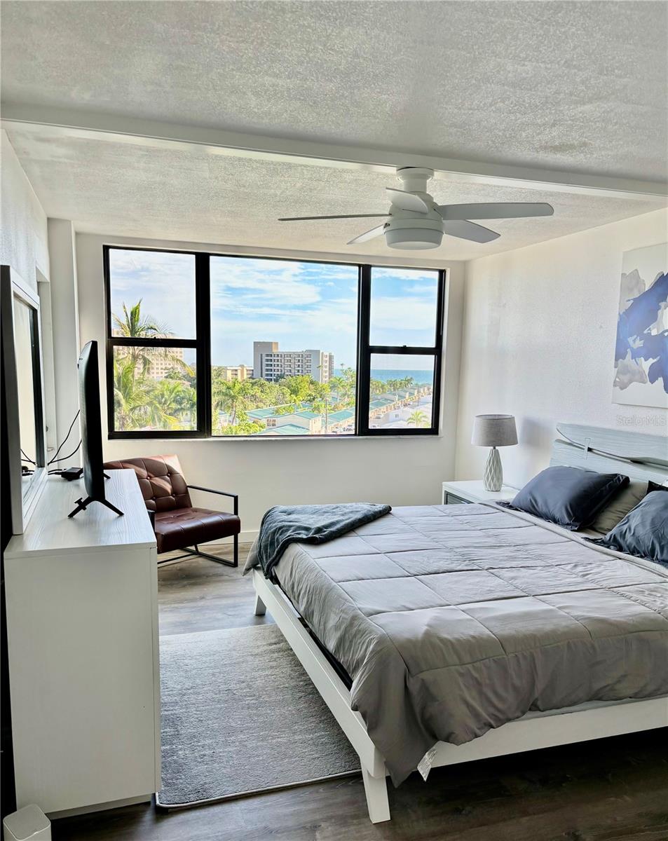 HARBOR TOWERS Y & R - Residential