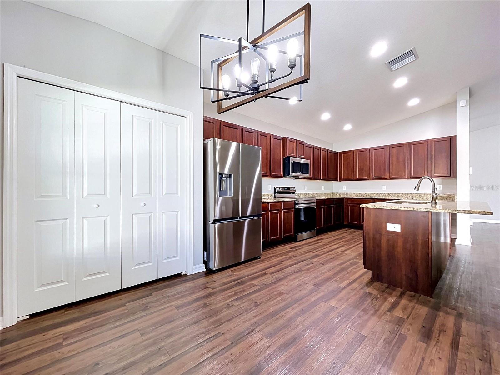 VILLAGES AT AVALON PH 2B EAST - Residential