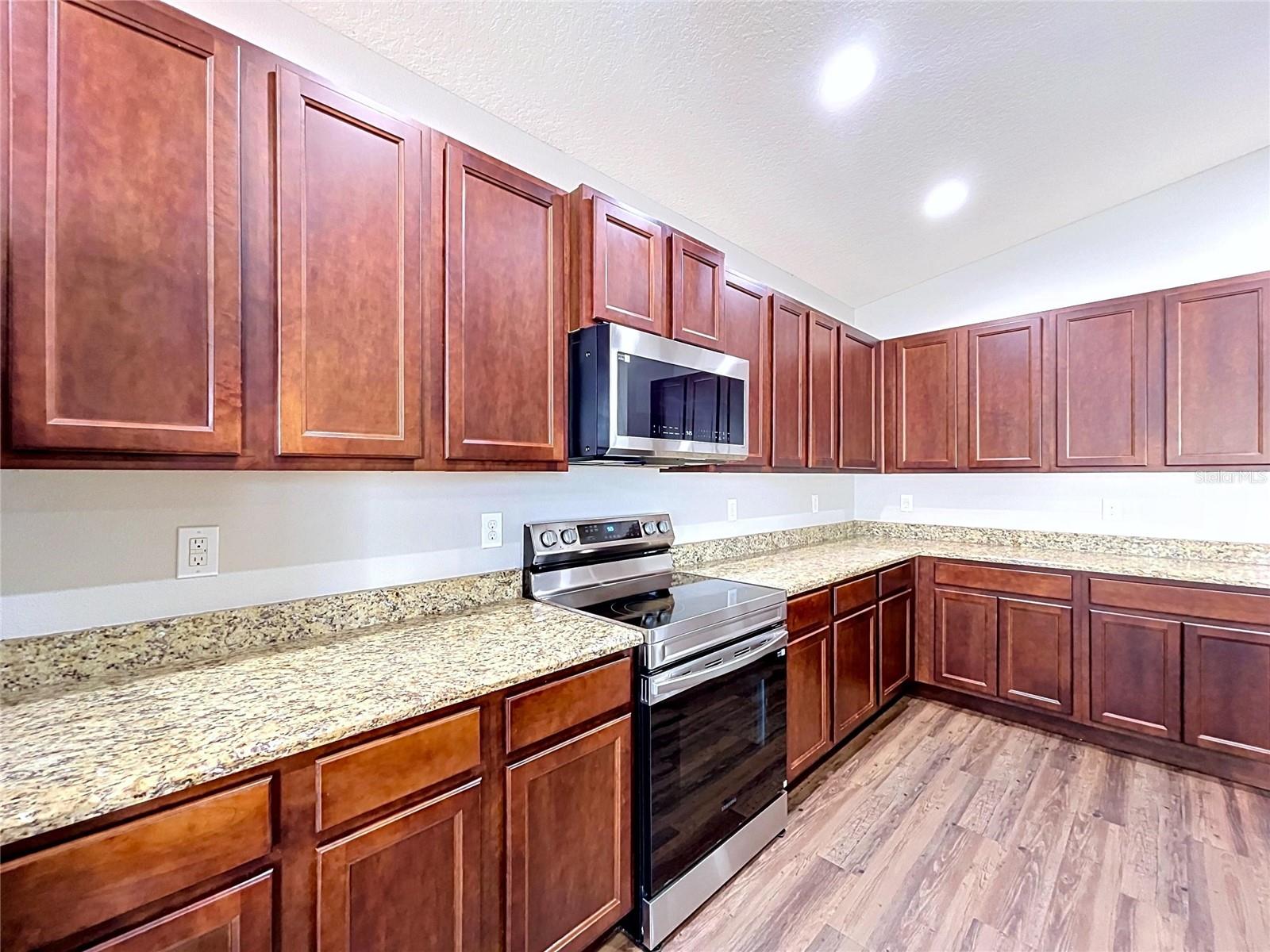 VILLAGES AT AVALON PH 2B EAST - Residential