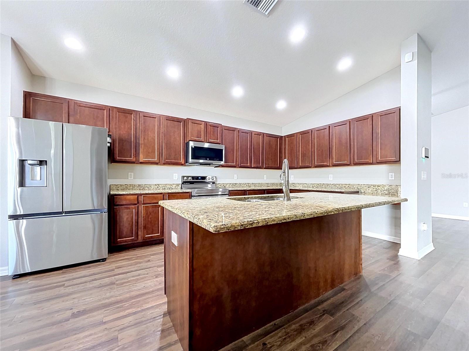 VILLAGES AT AVALON PH 2B EAST - Residential