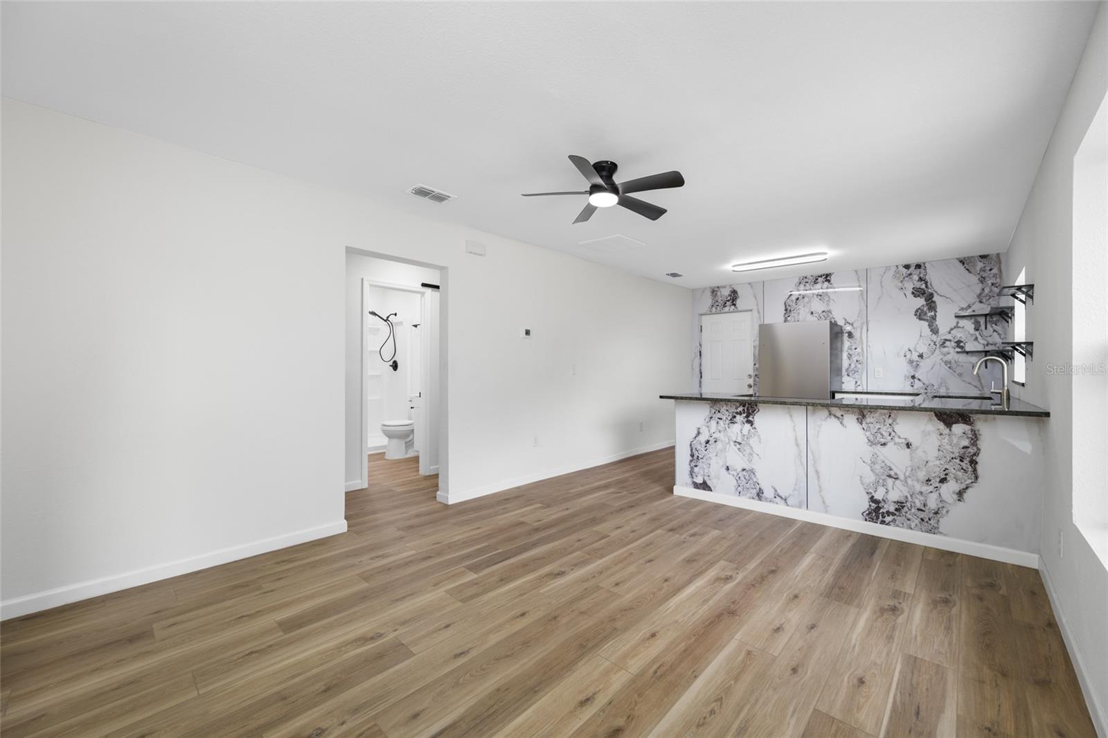 308 W 10TH STREET