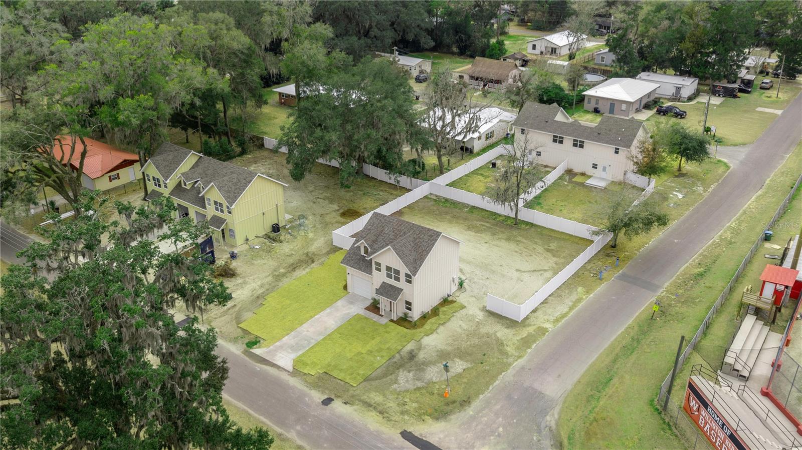 OAK VILLA - Residential